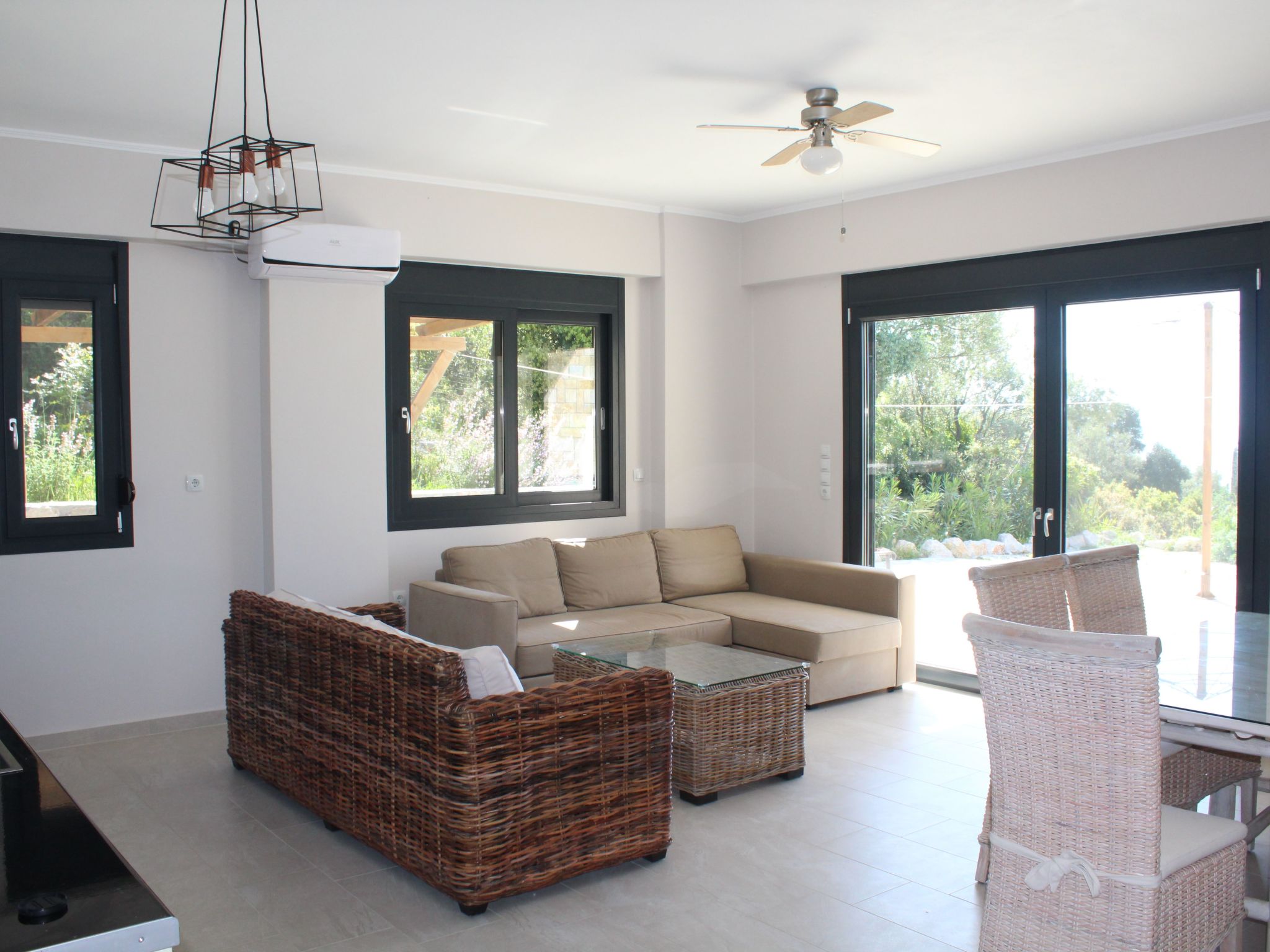 Ferienvilla "Maura" mit Infinity-Pool-Binnen