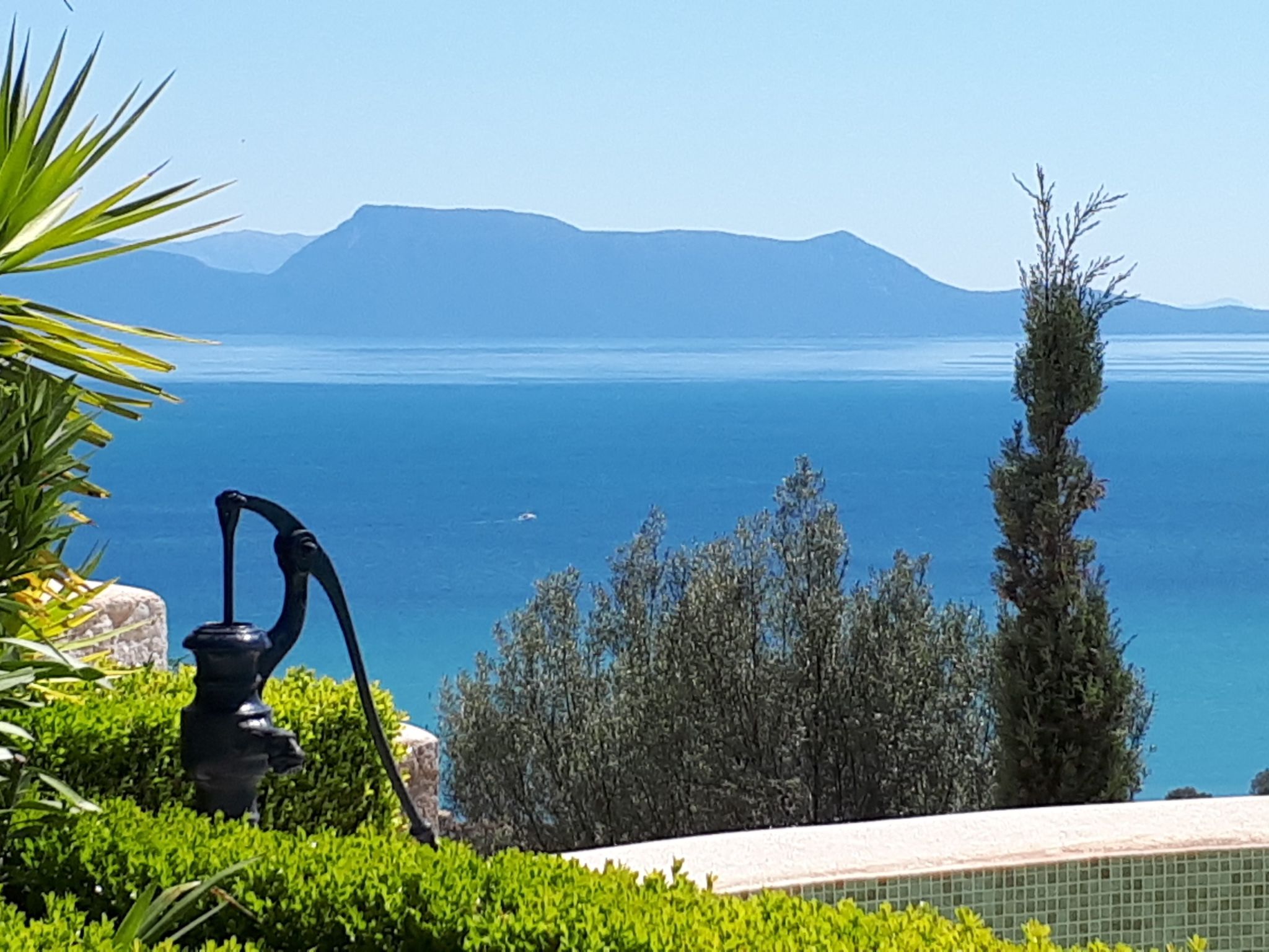 Die Drei Grazien, luxuriöse Villa mit eigenem Pool-Image-tags.info