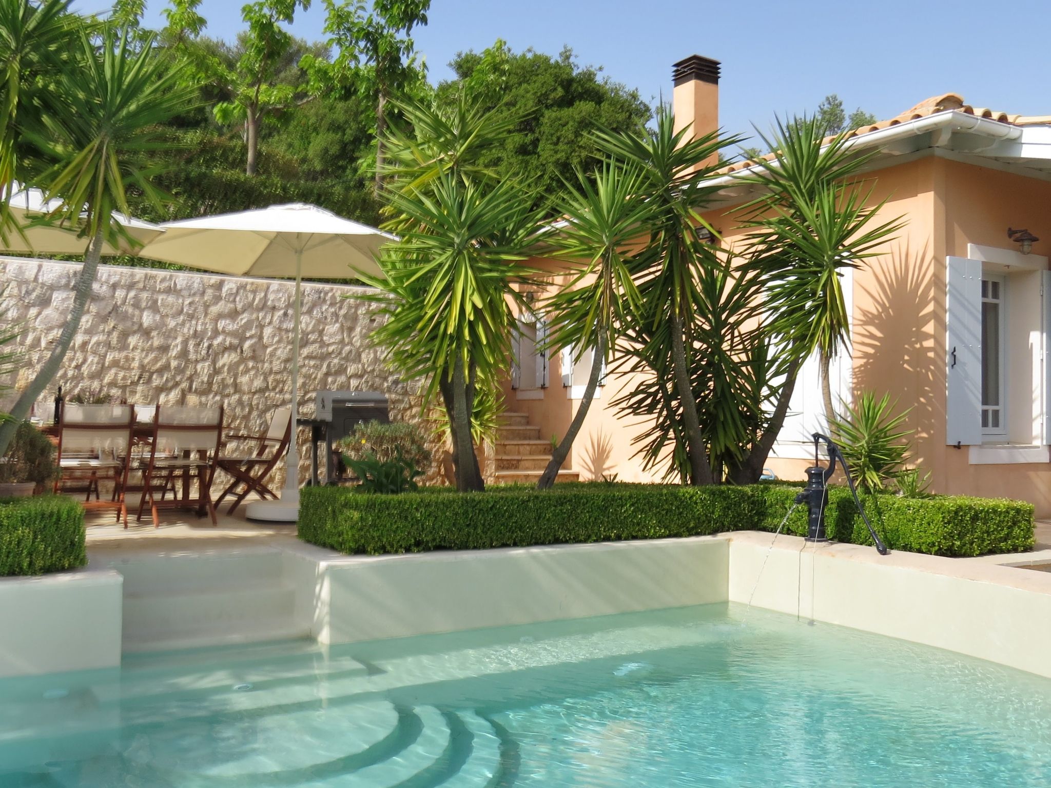 Die Drei Grazien, luxuriöse Villa mit eigenem Pool-Image-tags.info