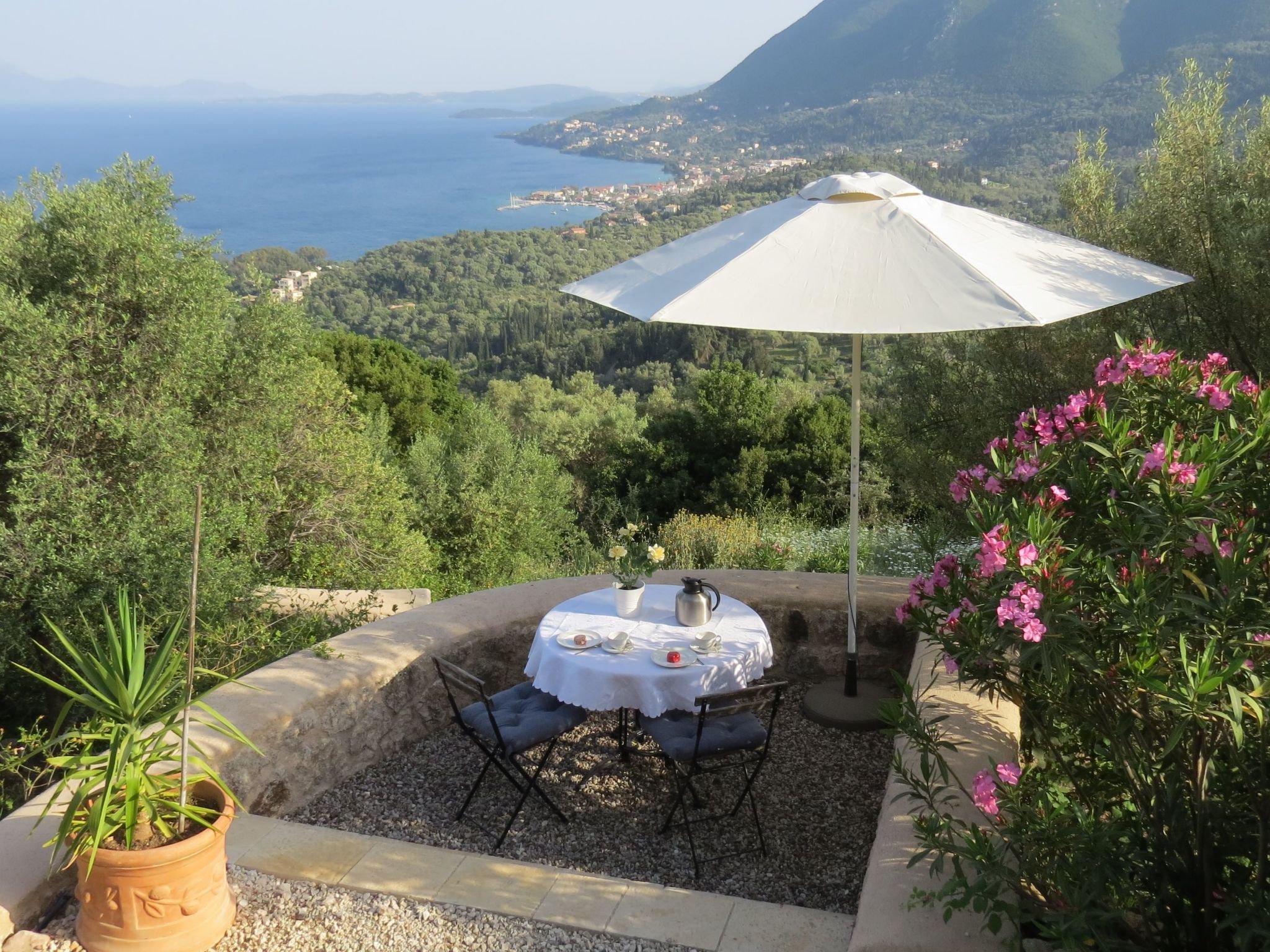 Die Drei Grazien, luxuriöse Villa mit eigenem Pool-Image-tags.info