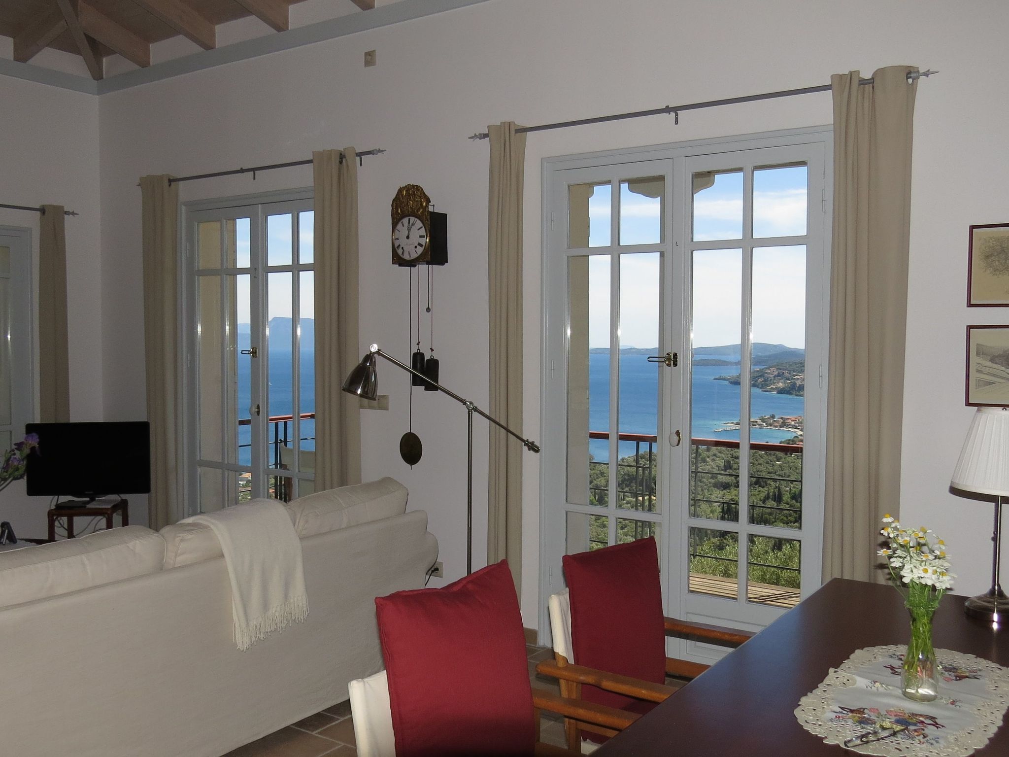 Die Drei Grazien, luxuriöse Villa mit eigenem Pool-Image-tags.info