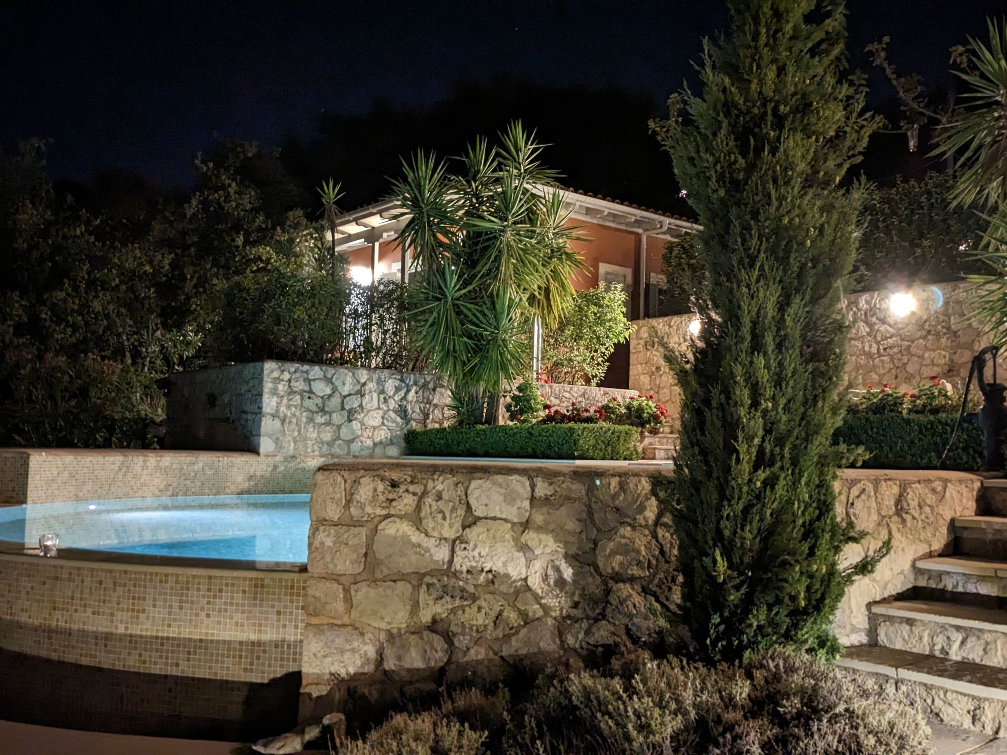 Die Drei Grazien, luxuriöse Villa mit eigenem Pool-Image-tags.info