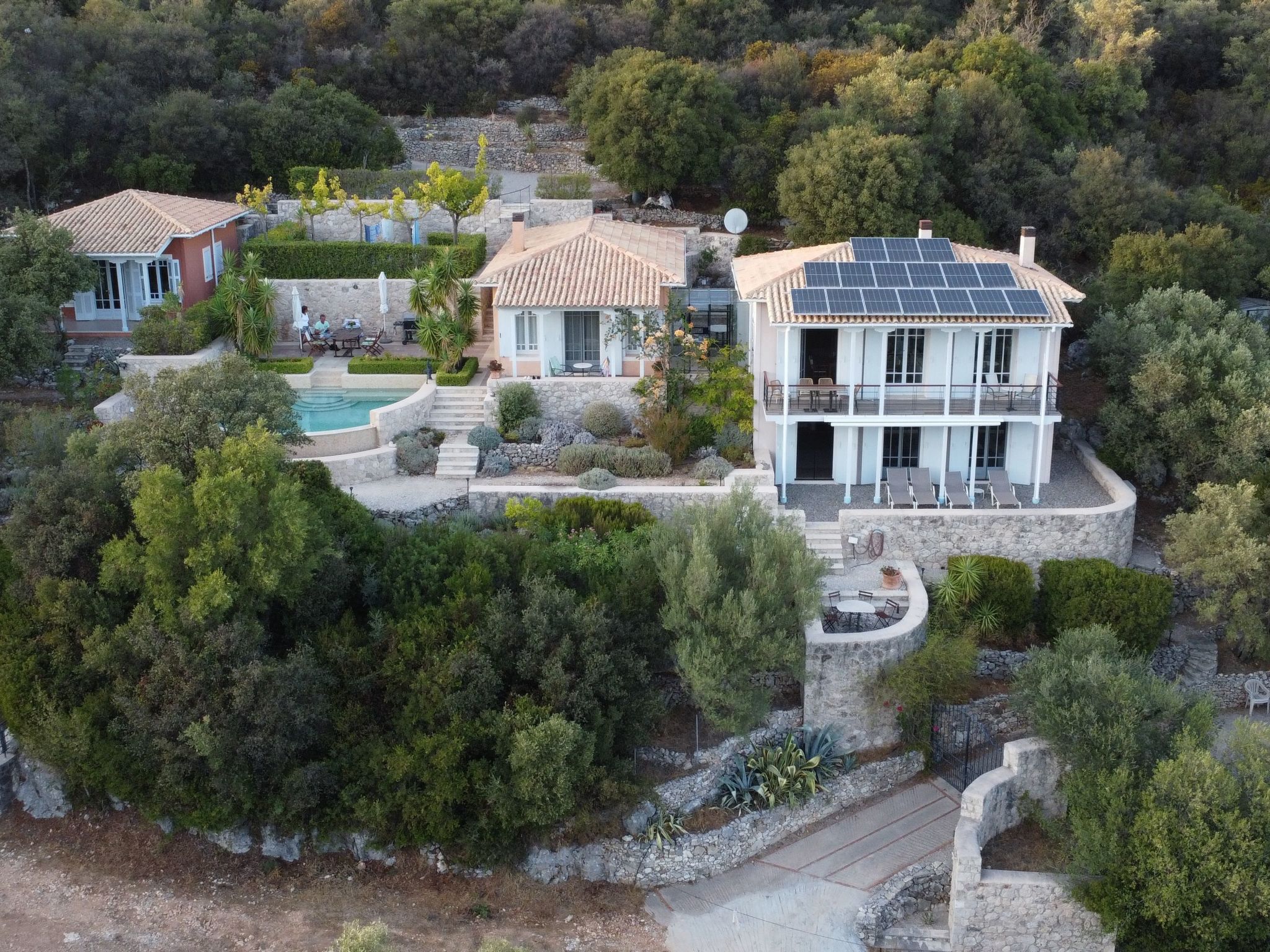 Die Drei Grazien, luxuriöse Villa mit eigenem Pool-Image-tags.info