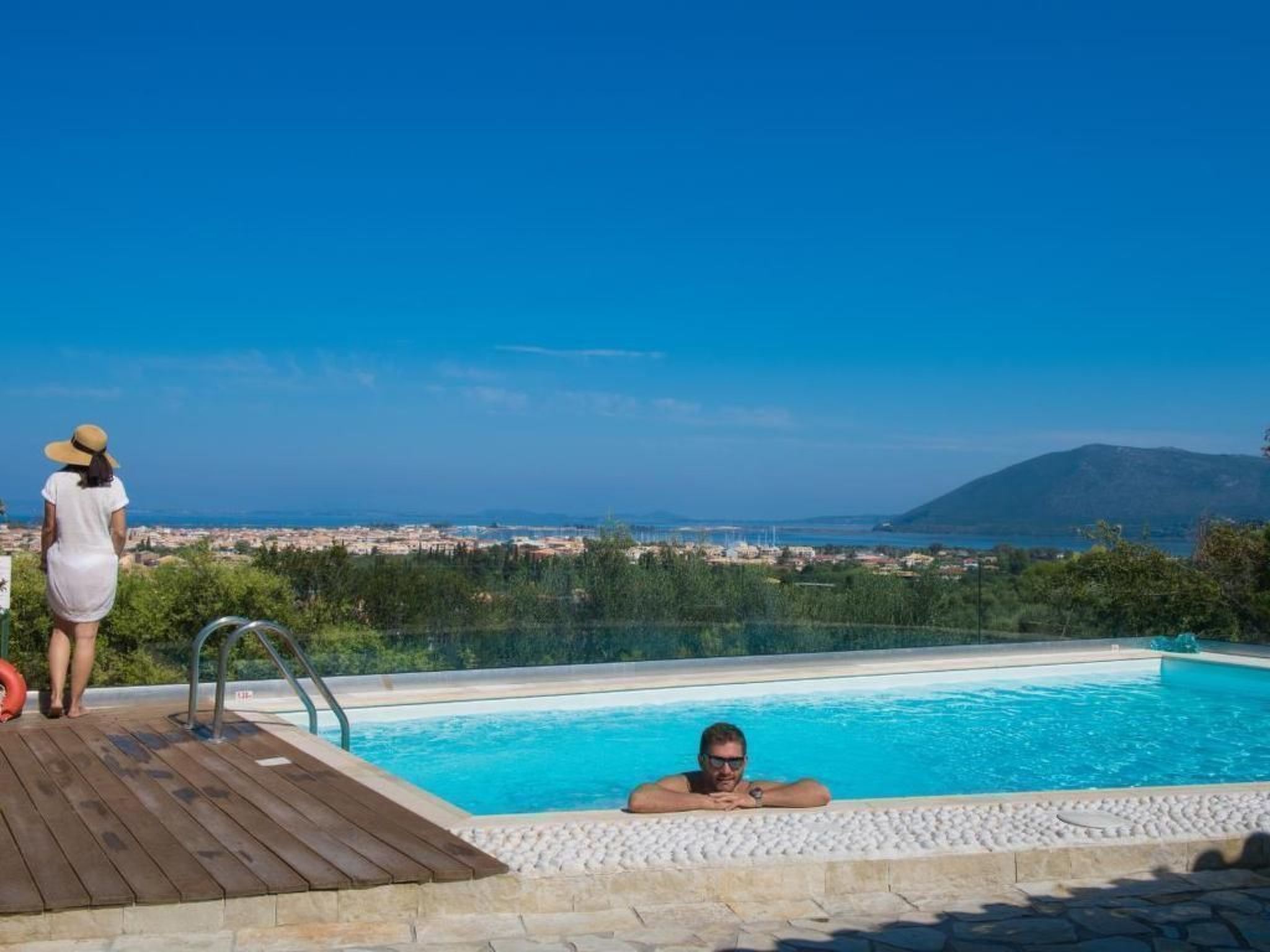 "Alea Resort" mit eigenem Pool-Binnen