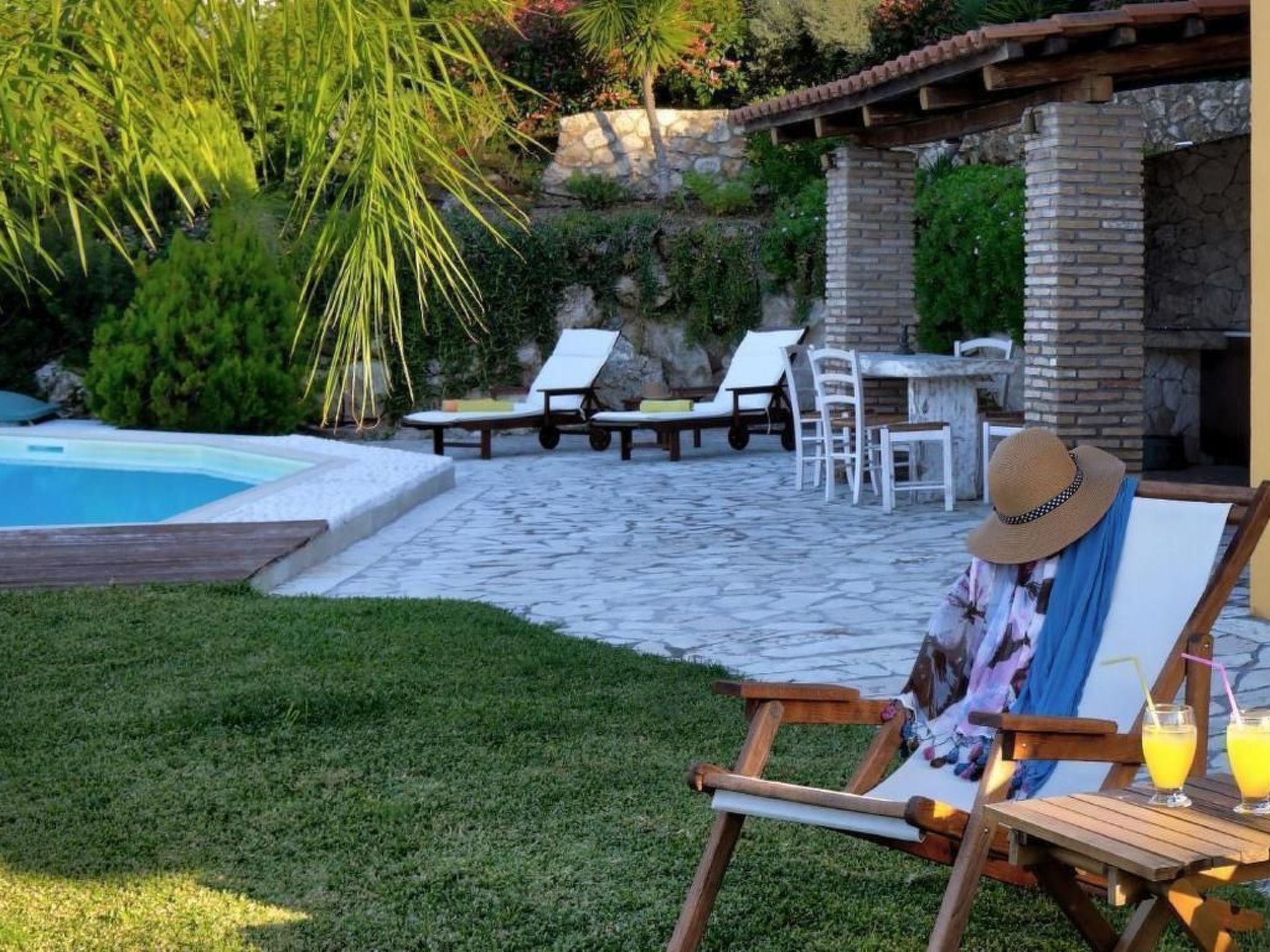 "Alea Resort" mit eigenem Pool-Binnen