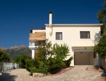 Luxuriöse Villa mit Infinity-Pool und Panoramablick