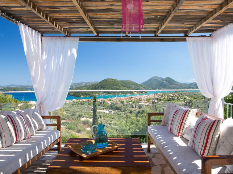 1-persoons vakantiehuis in Mikros Gialos met privézwembad