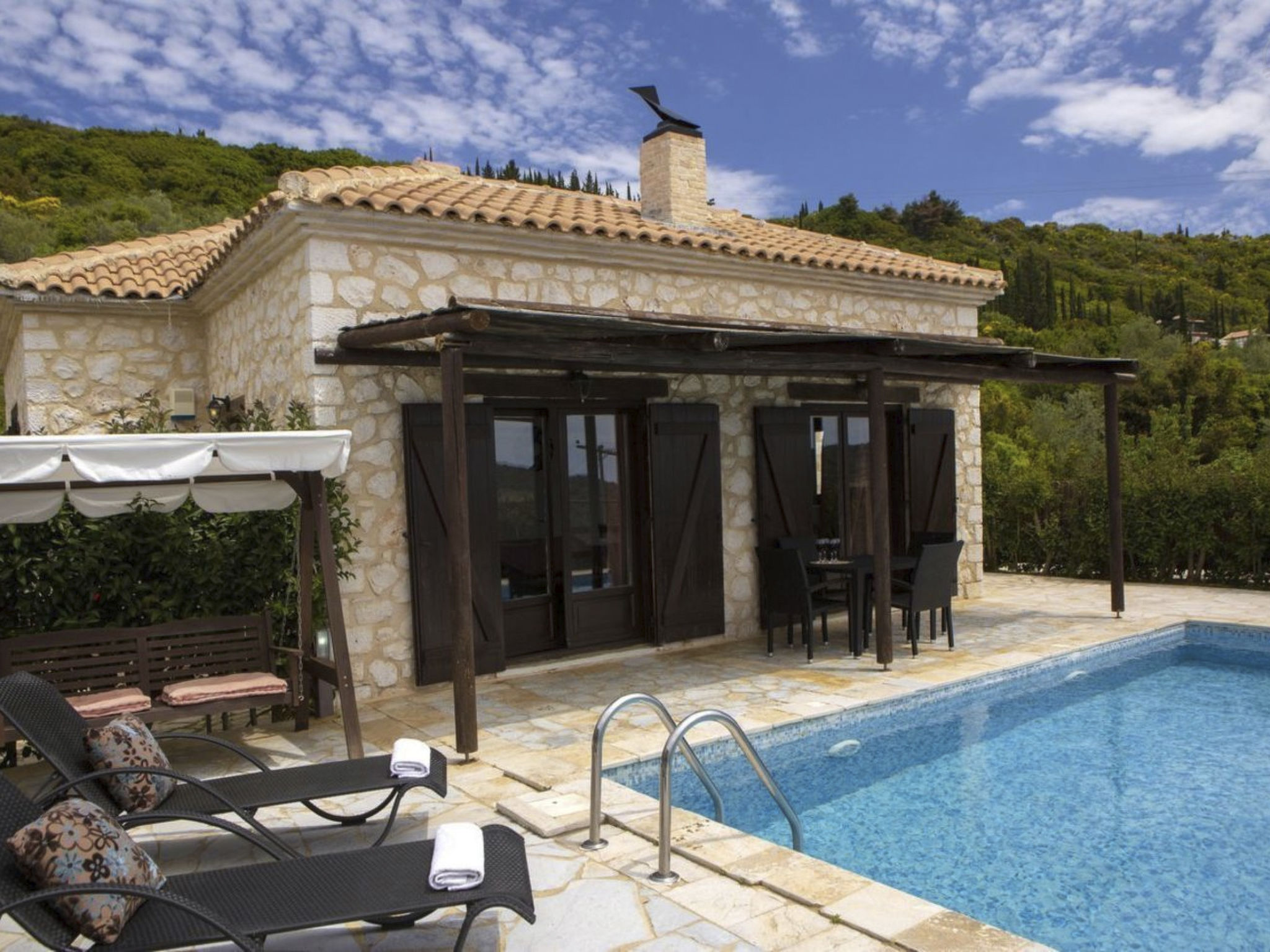 Schönes Haus in Apollonii mit privatem Pool