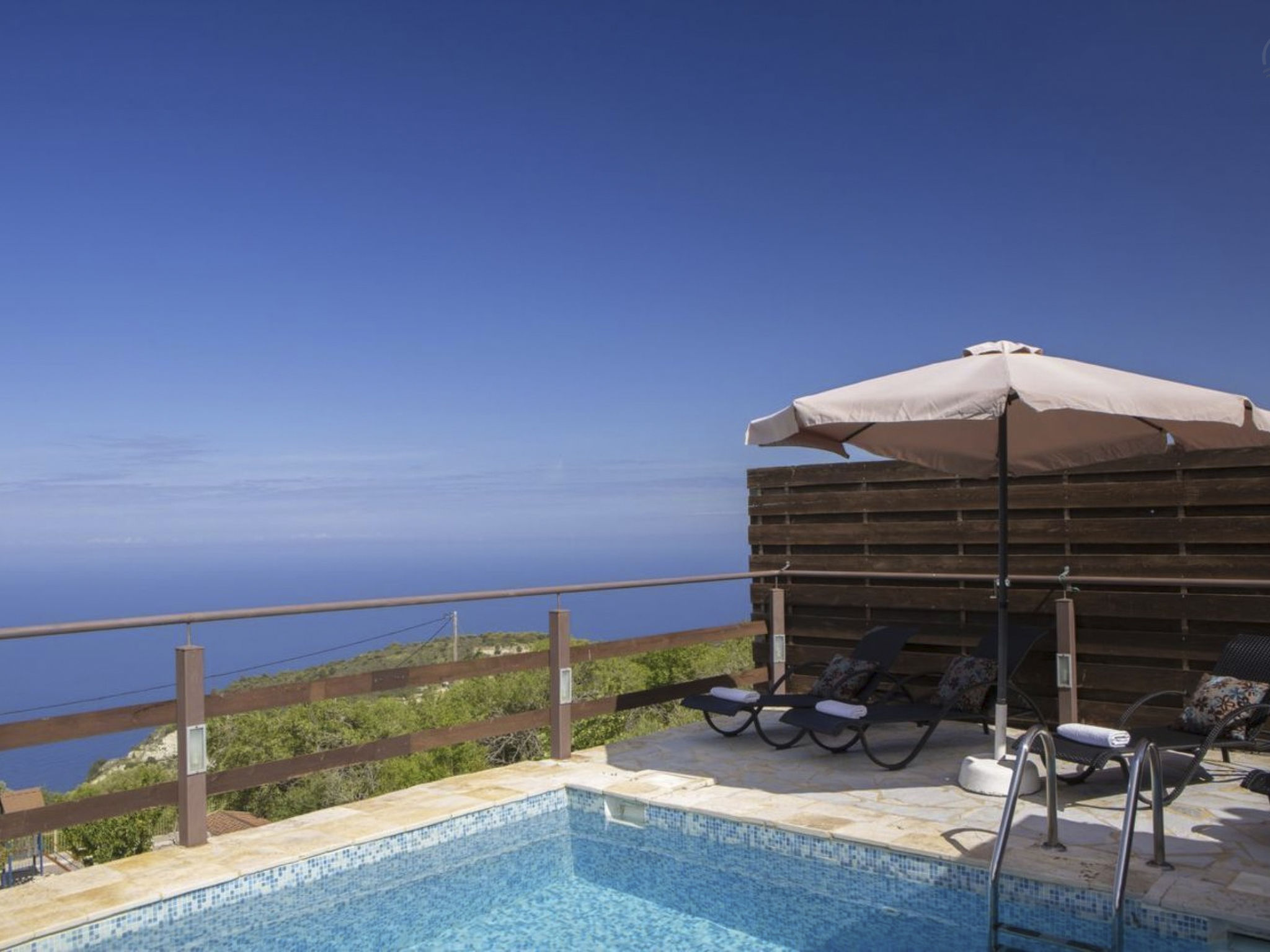 Schönes Haus in Apollonii mit privatem Pool-Binnen