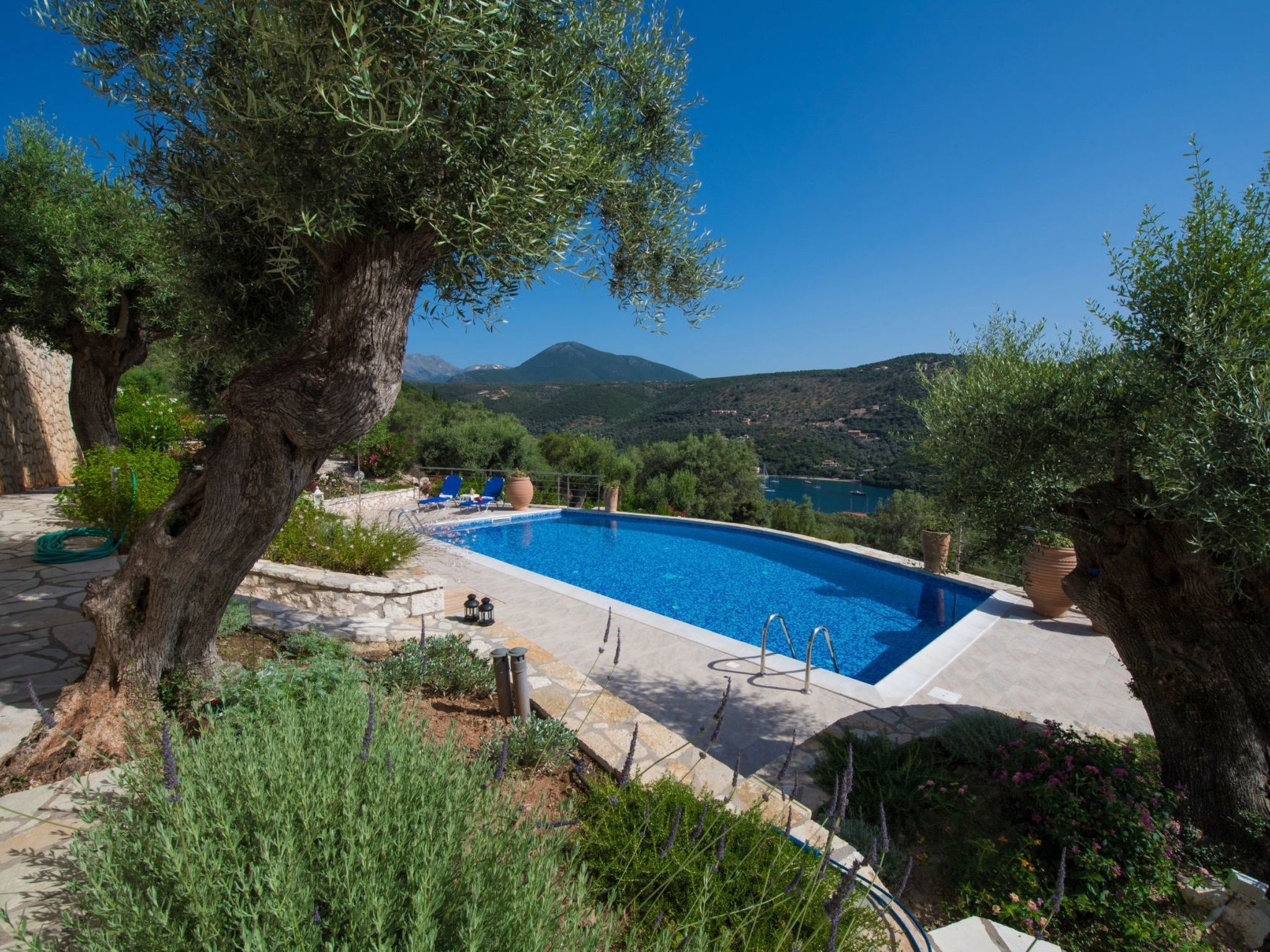 Amantea4' Ferienhaus mit Wasserblick-Image-tags.info