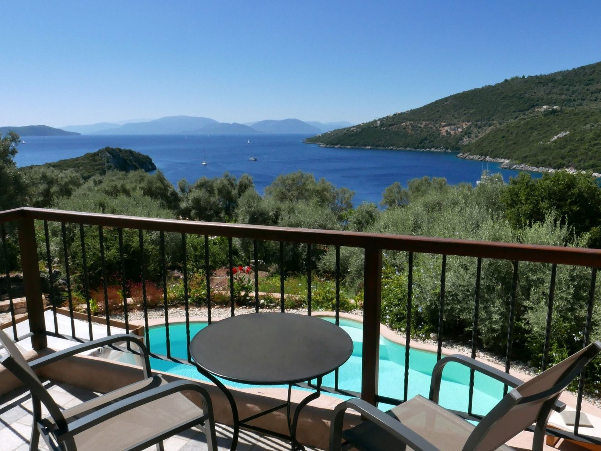 "Agapi" mit Infinity-Pool-Image-tags.info