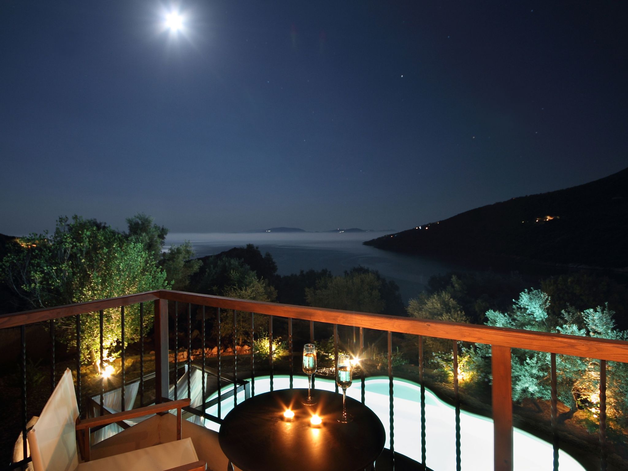 "Agapi" mit Infinity-Pool-Image-tags.info