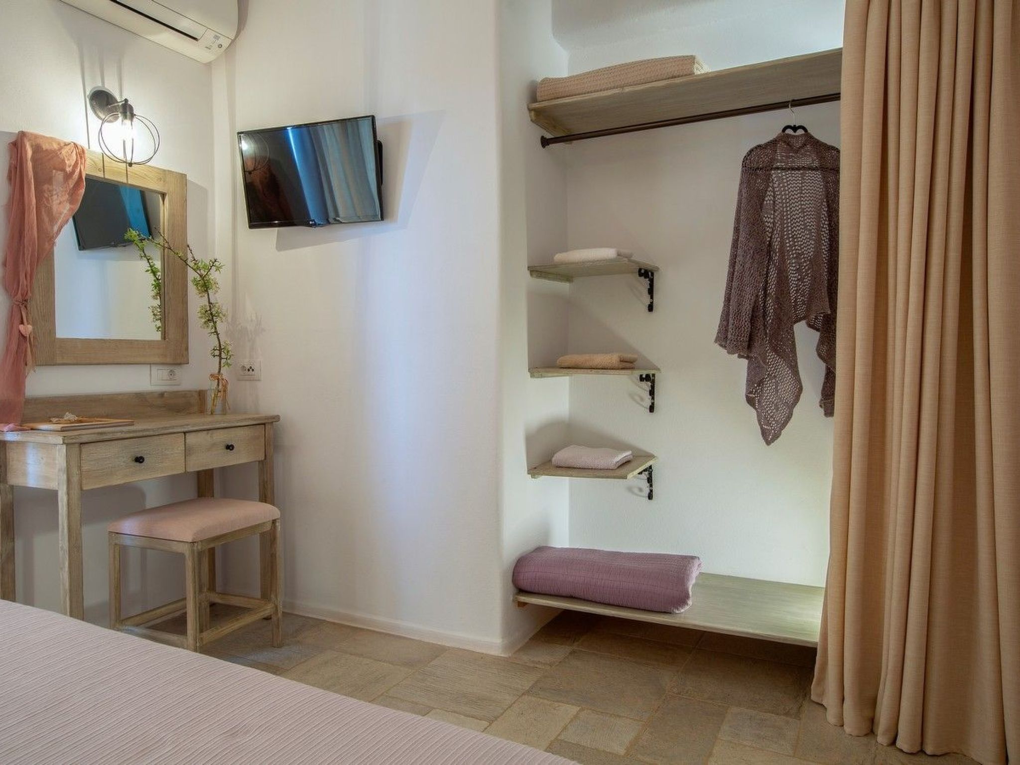 "Agapi" mit Infinity-Pool-Image-tags.info