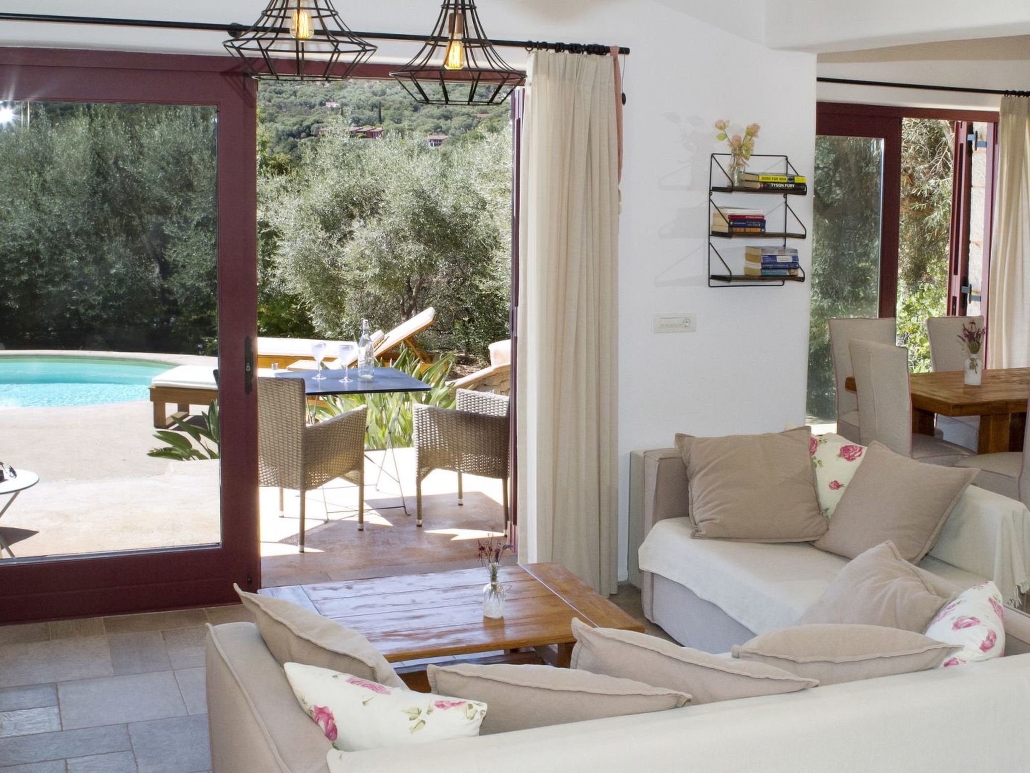 "Agapi" mit Infinity-Pool-Image-tags.info