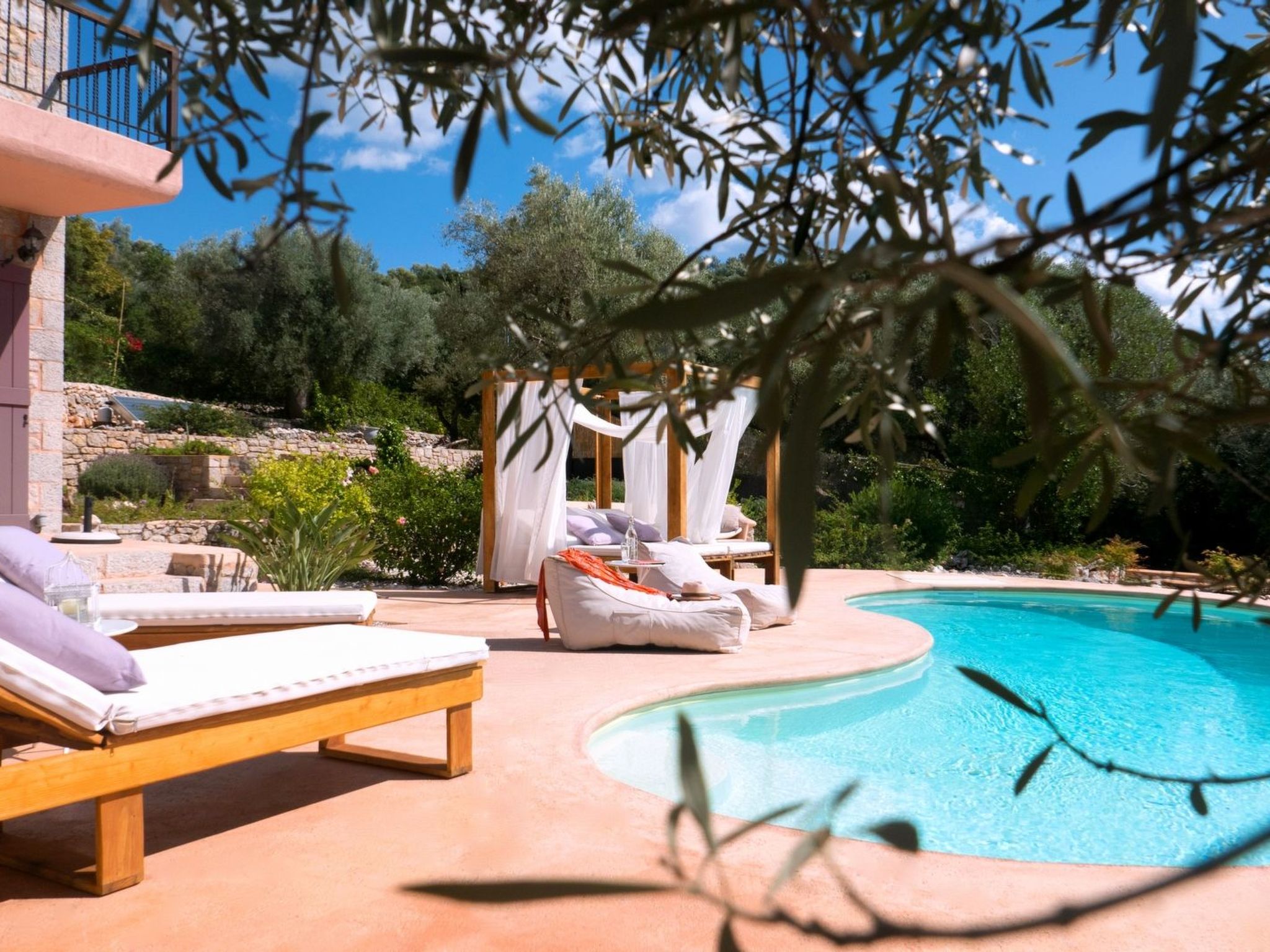 "Agapi" mit Infinity-Pool-Image-tags.info