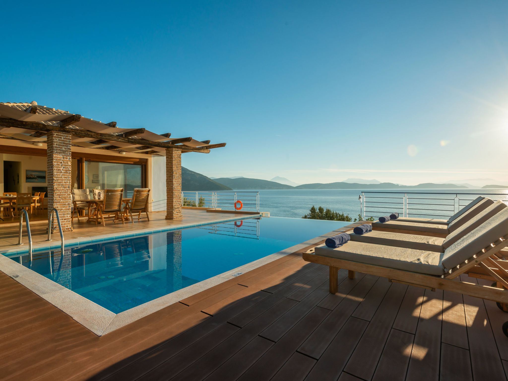 Karavi Villa mit privatem Zugang zum Meer