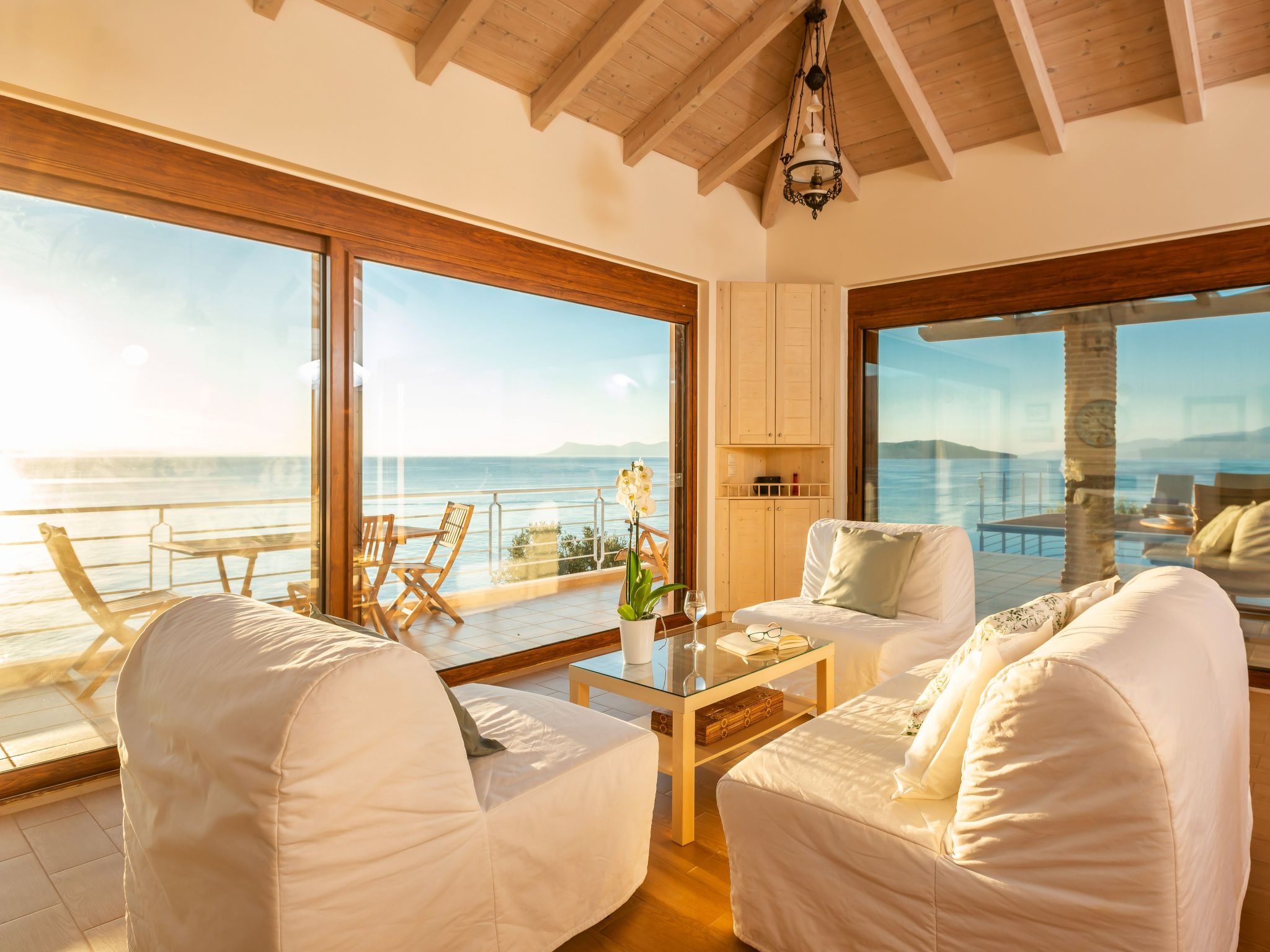 Karavi Villa mit privatem Zugang zum Meer-Binnen