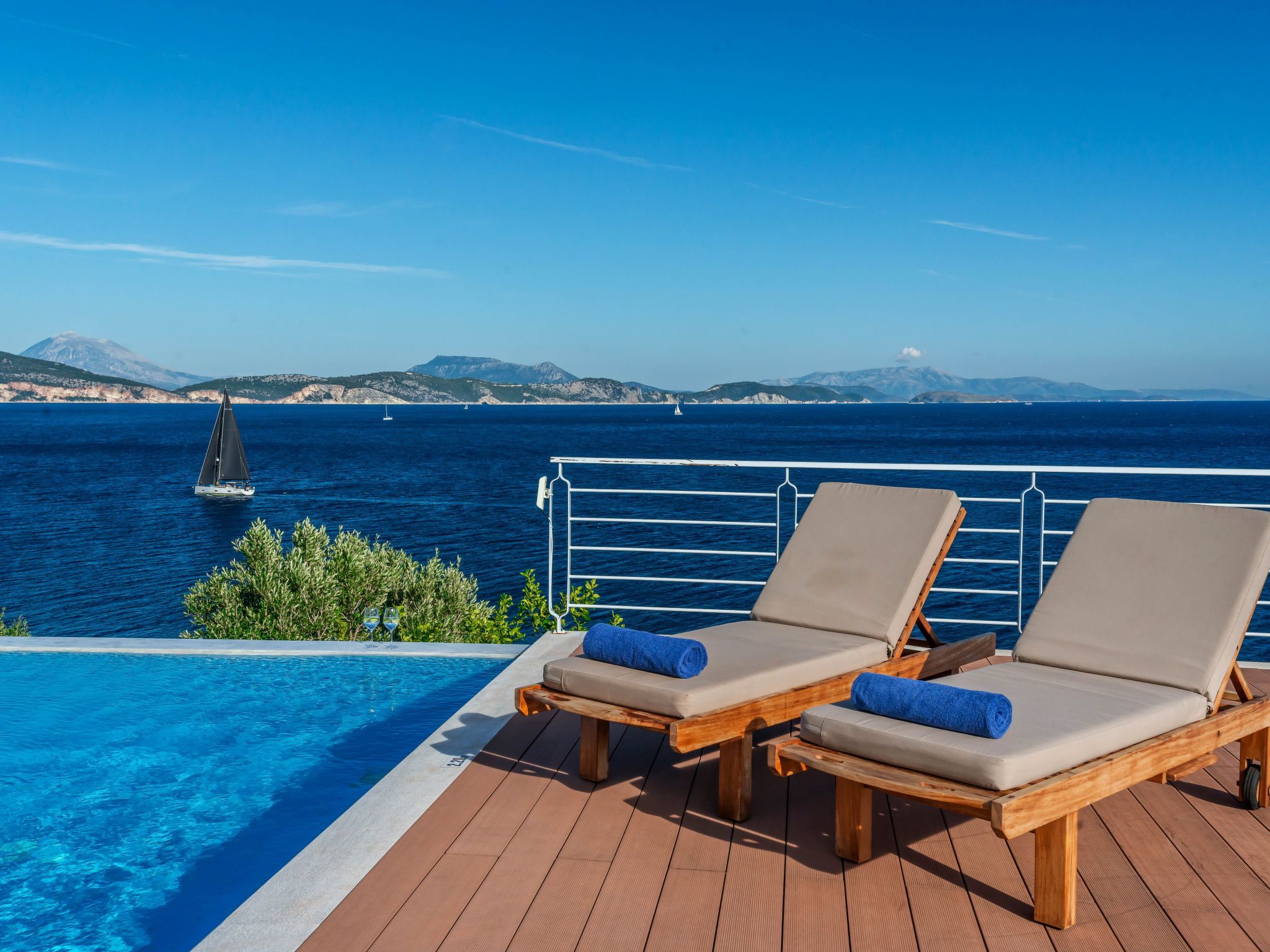 Karavi Villa mit privatem Zugang zum Meer-Buiten