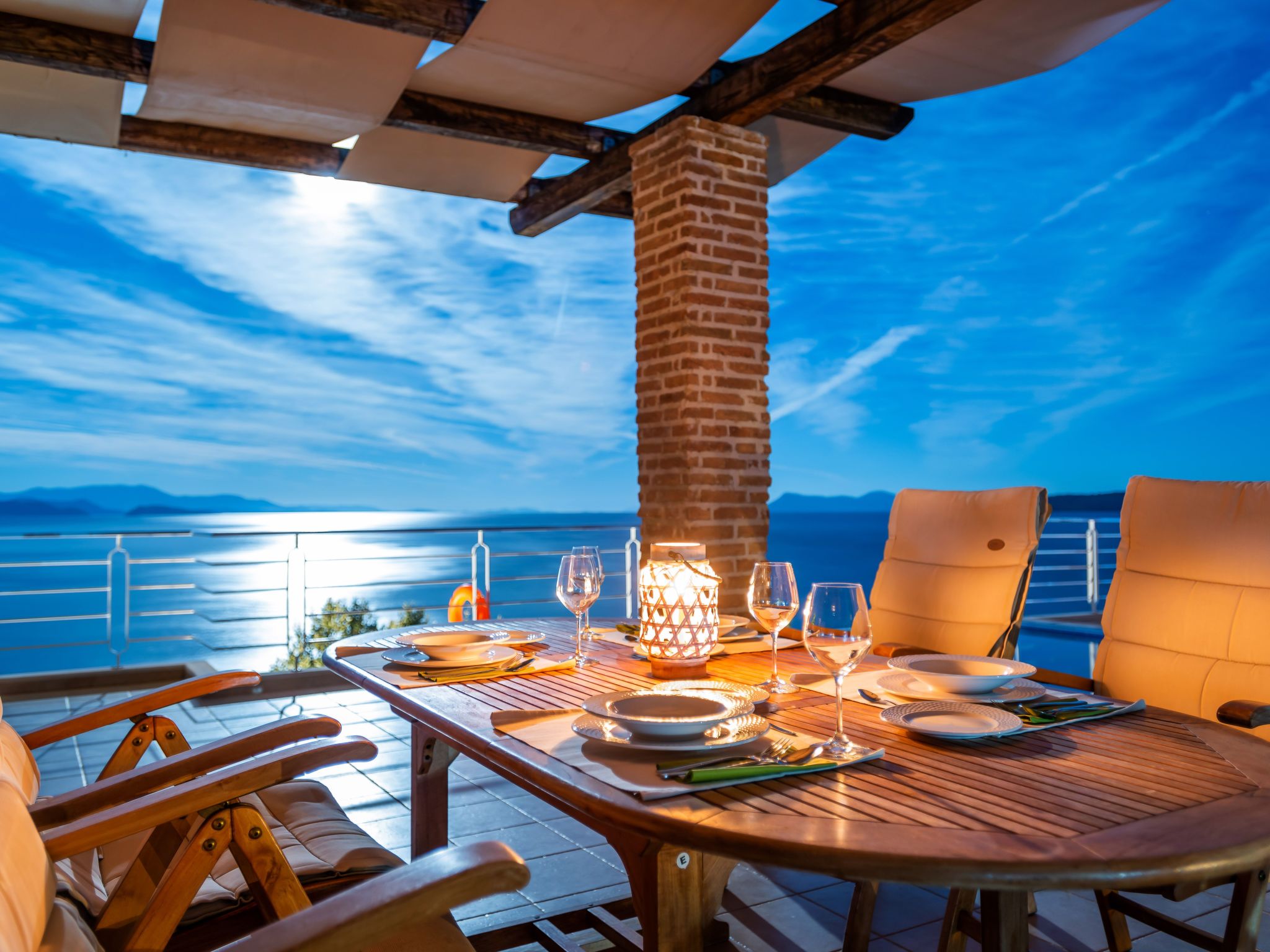 Karavi Villa mit privatem Zugang zum Meer-Buiten