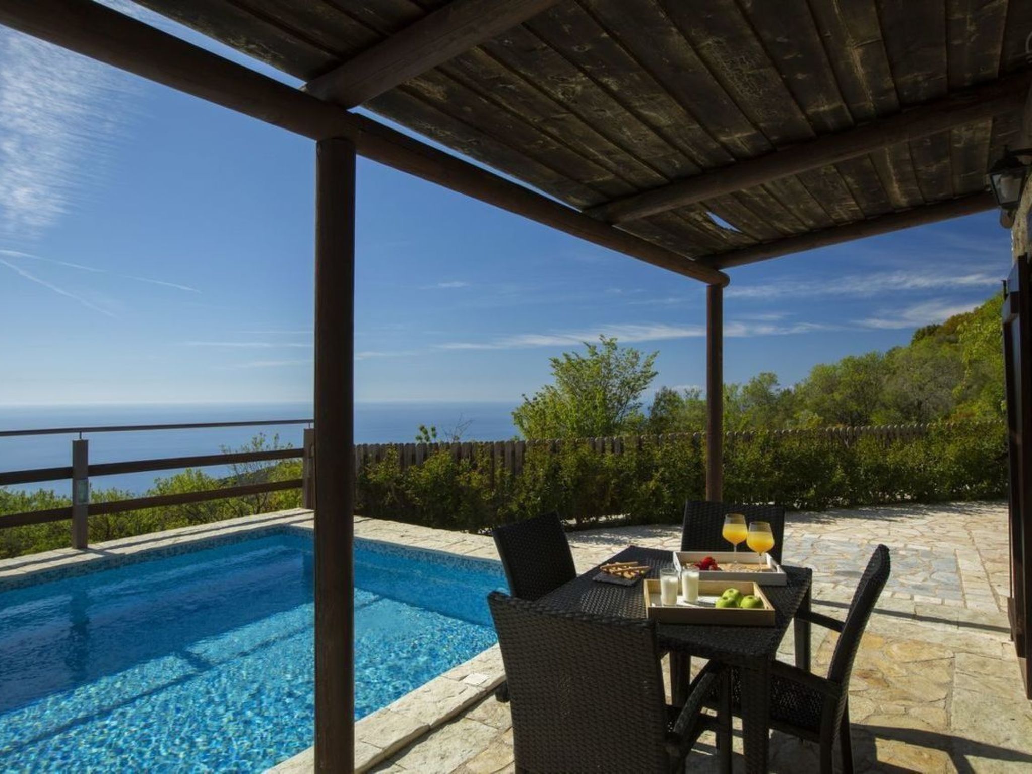 In Apollonii mit privatem Pool-Binnen