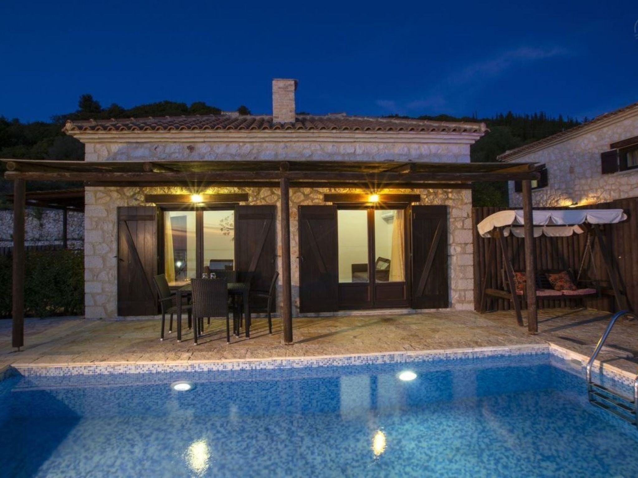 In Apollonii mit privatem Pool-Binnen