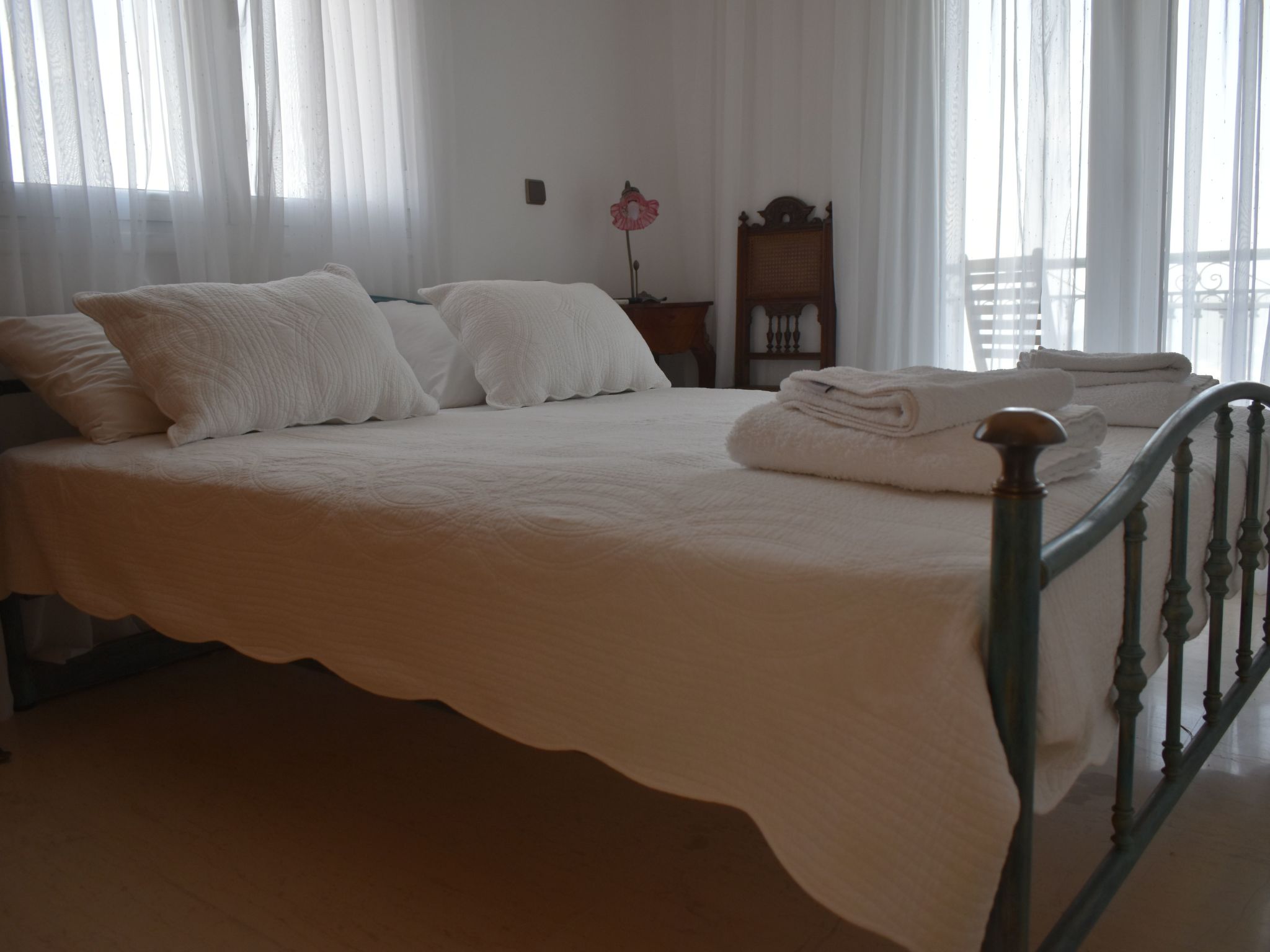 Sommer Dafnopanagia Villa Magda-Image-tags.info