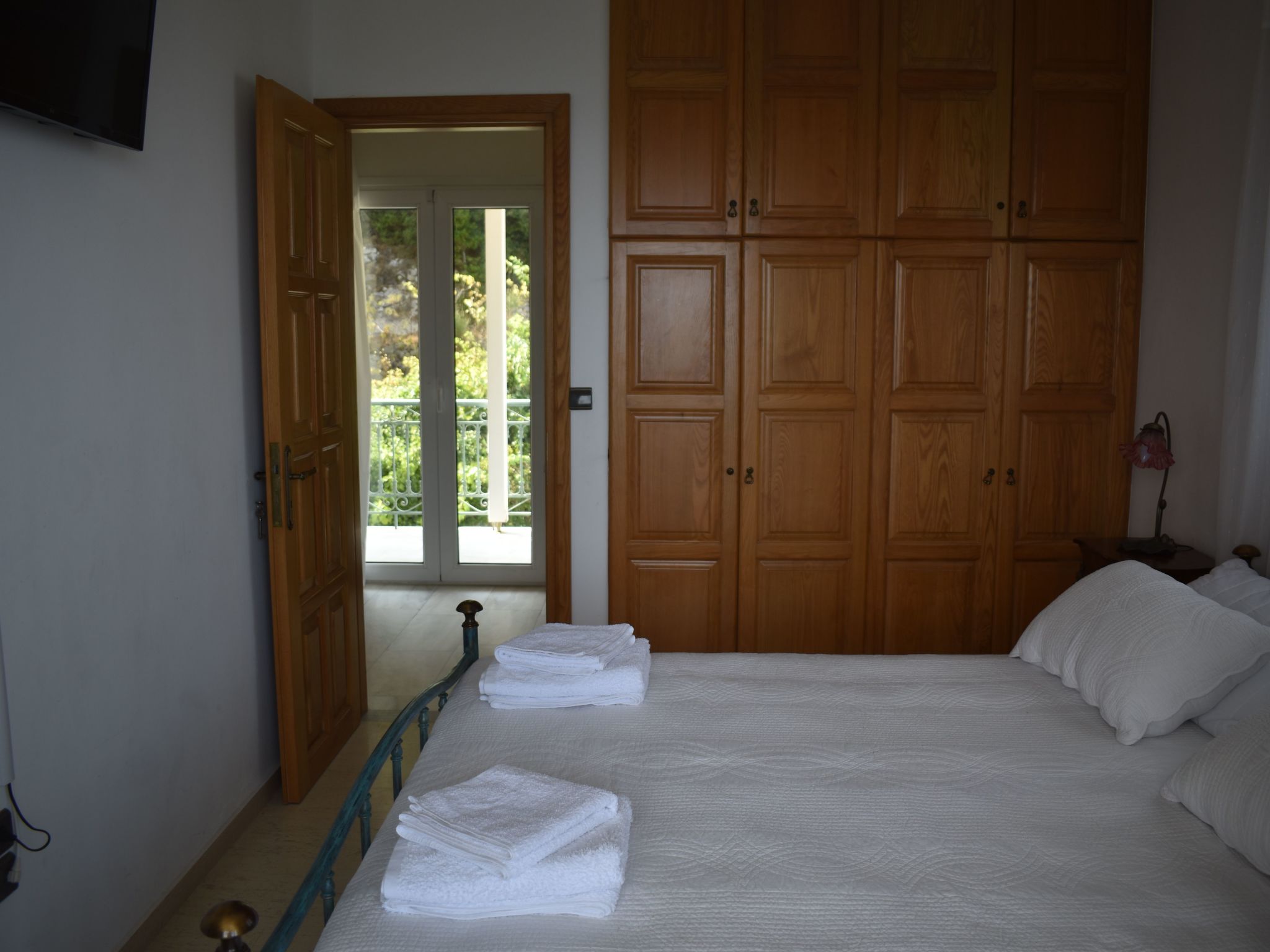 Sommer Dafnopanagia Villa Magda-Image-tags.info