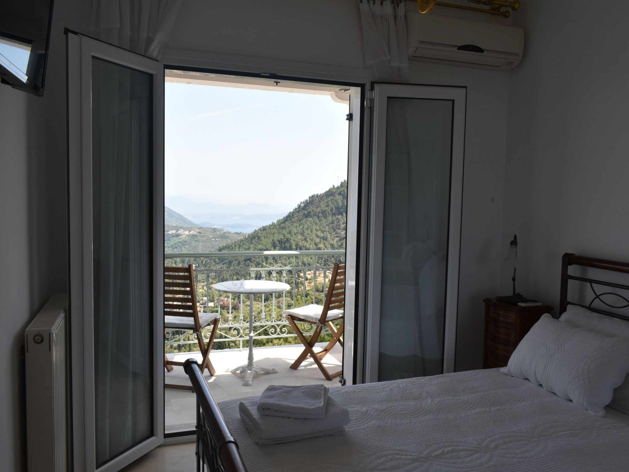 Sommer Dafnopanagia Villa Magda-Image-tags.info