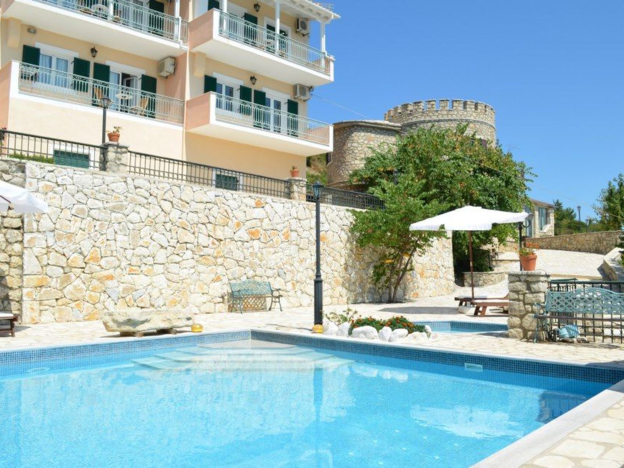 Sommer Dafnopanagia Villa Magda-Image-tags.info