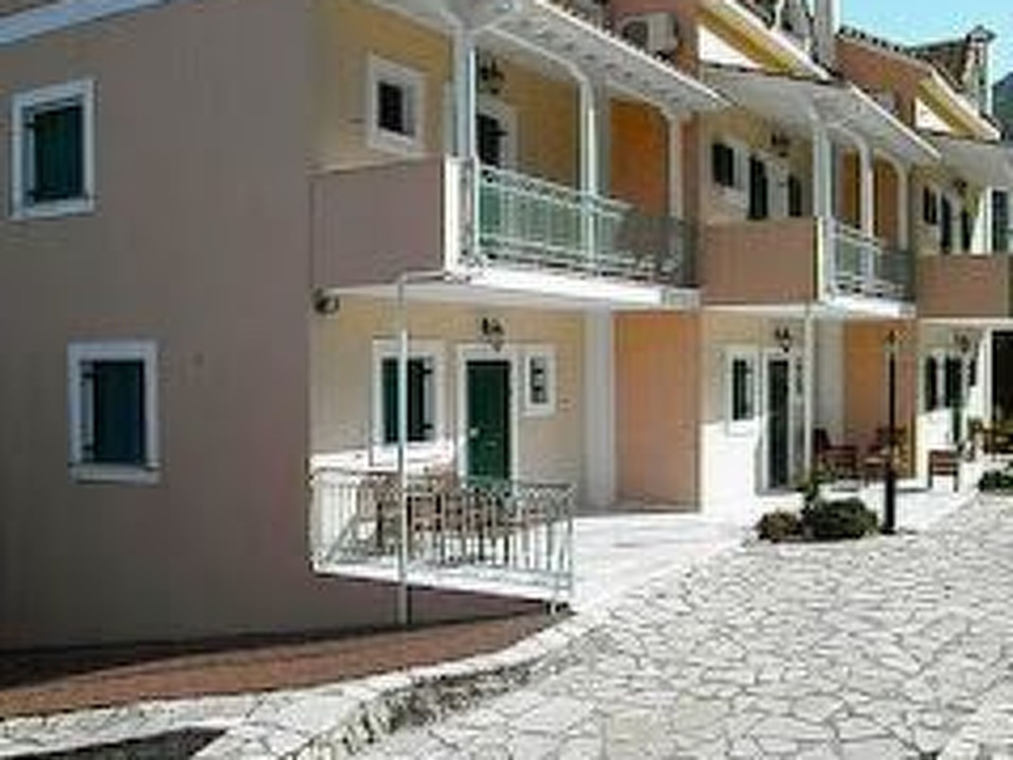 Sommer Dafnopanagia Villa Magda-Image-tags.info