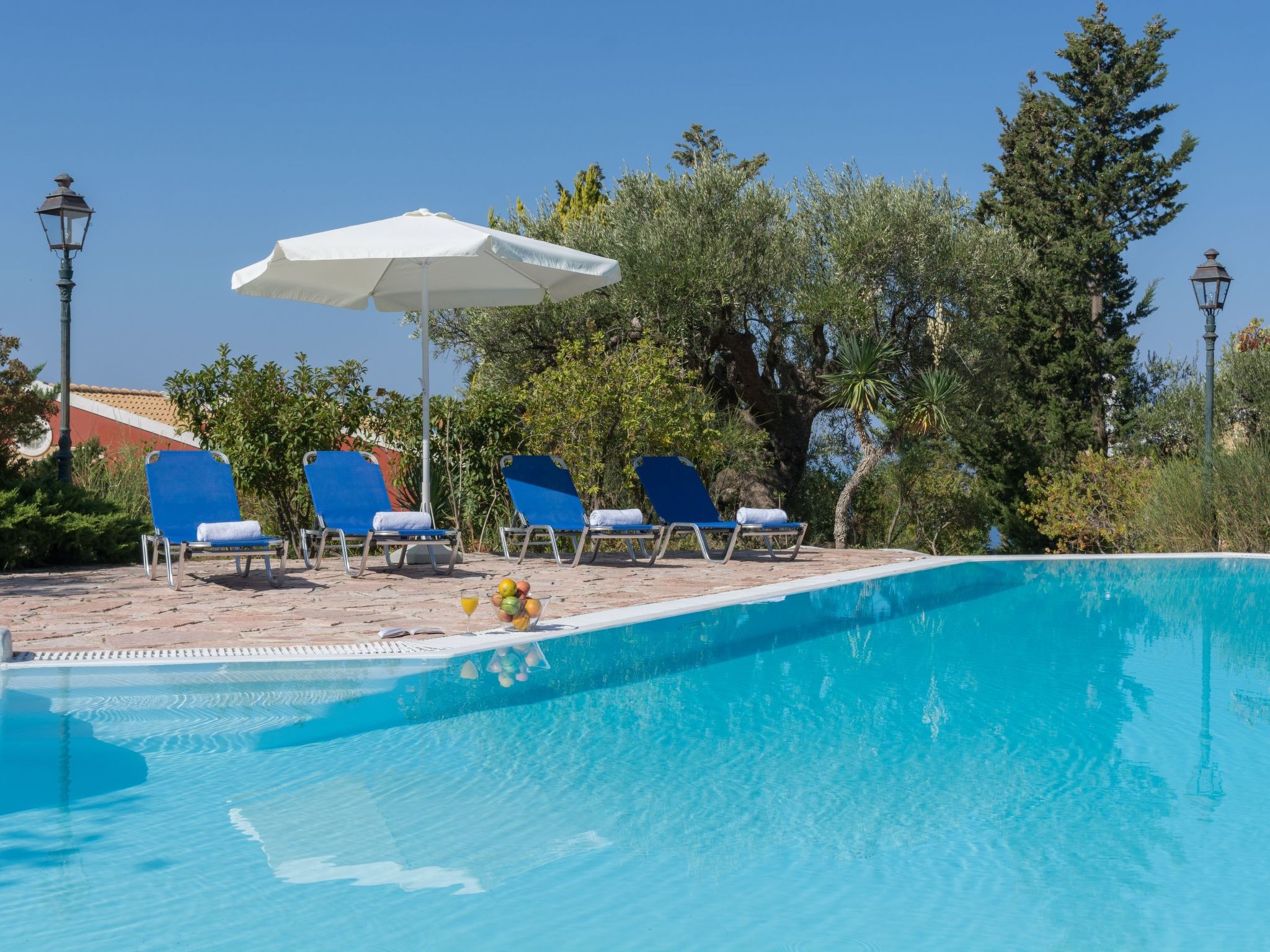 Wohnung mit gemeinsamem großen Pool und Kinderbecken-Dedans