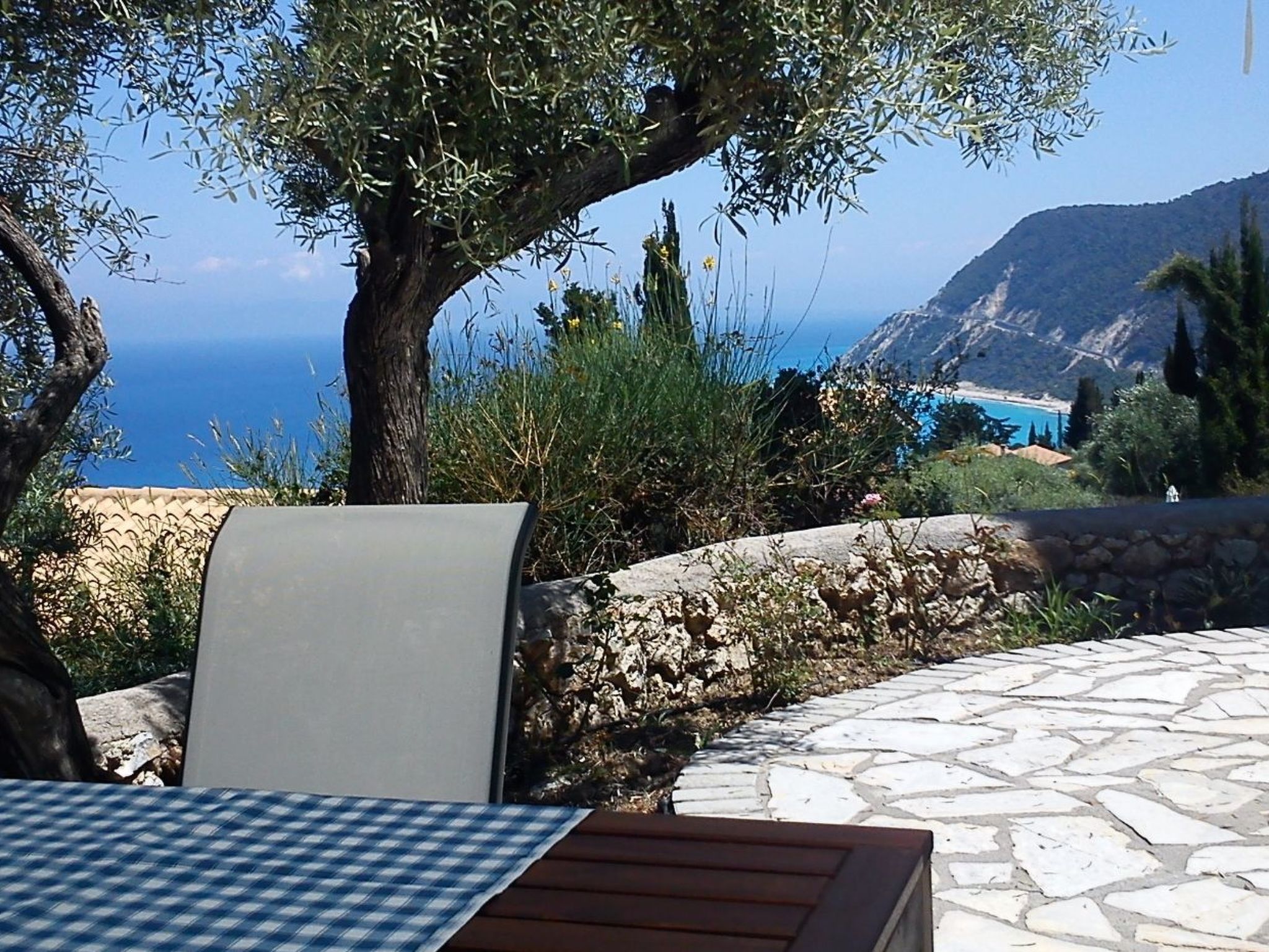 Villa mit Pool und majestätischem Meerblick-Binnen