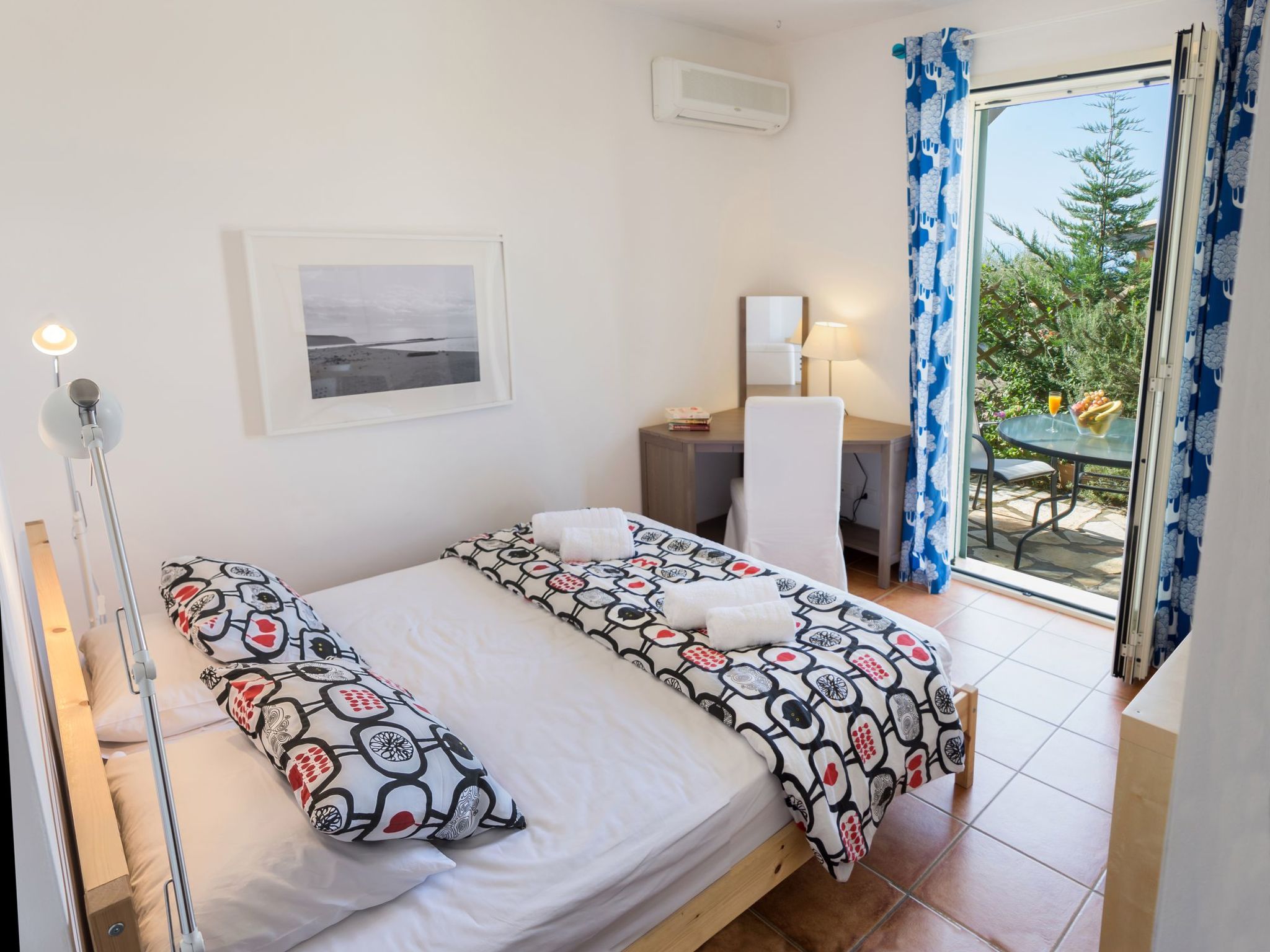 Villa mit Pool und majestätischem Meerblick-Binnen