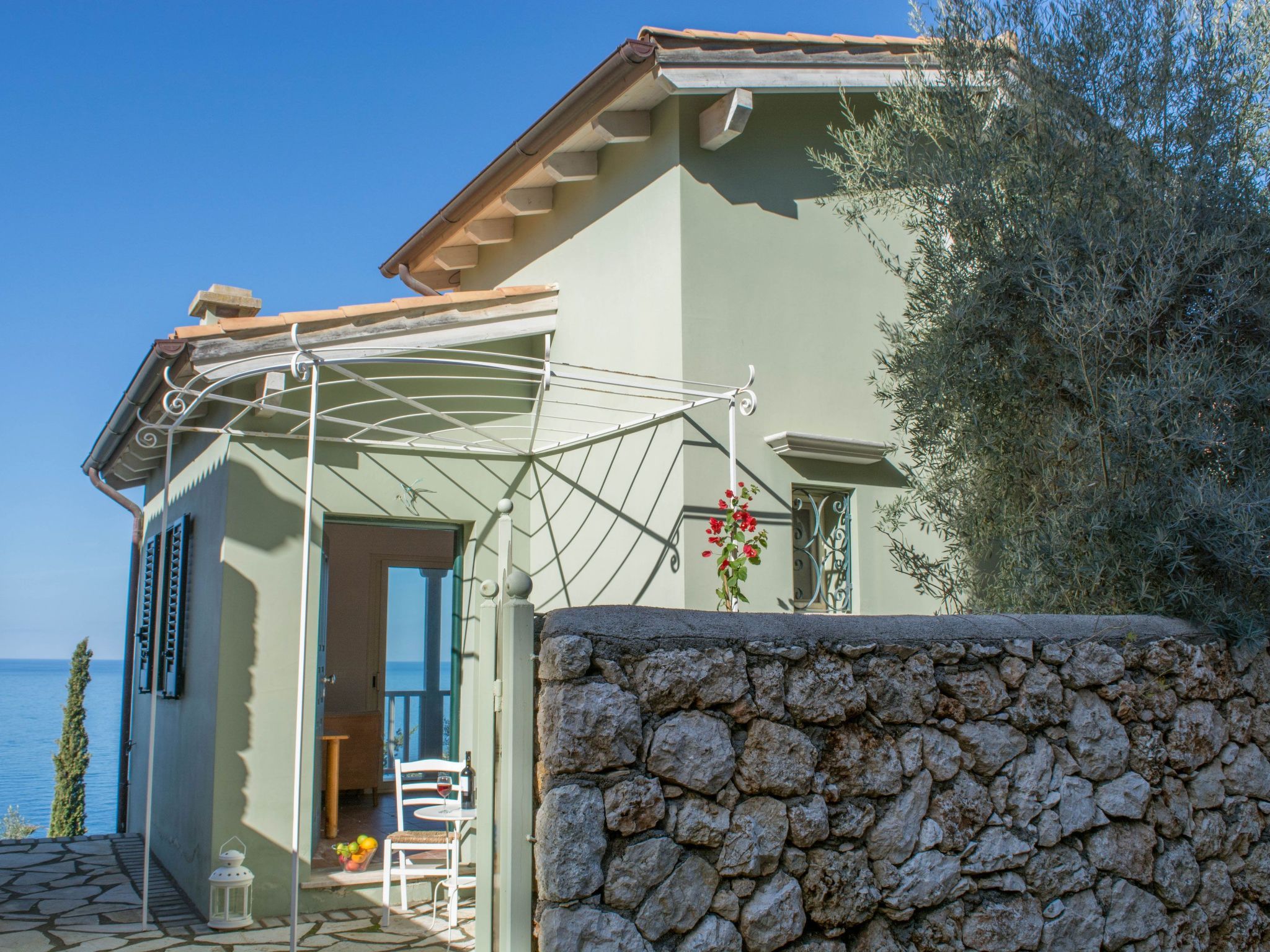 Villa Isola Bella mit atemberaubender Aussicht-Binnen