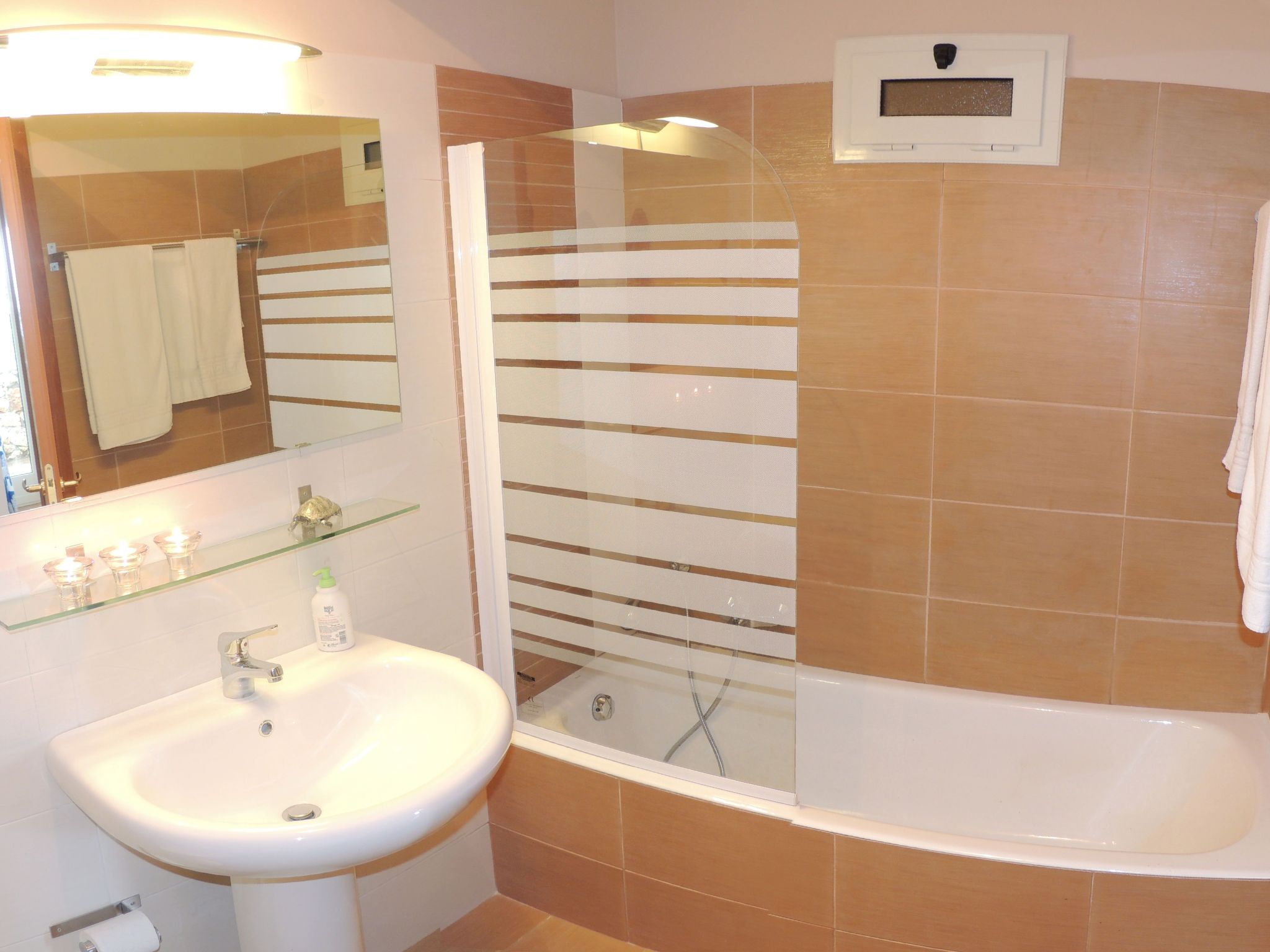 Villa Isola Bella mit atemberaubender Aussicht-Binnen