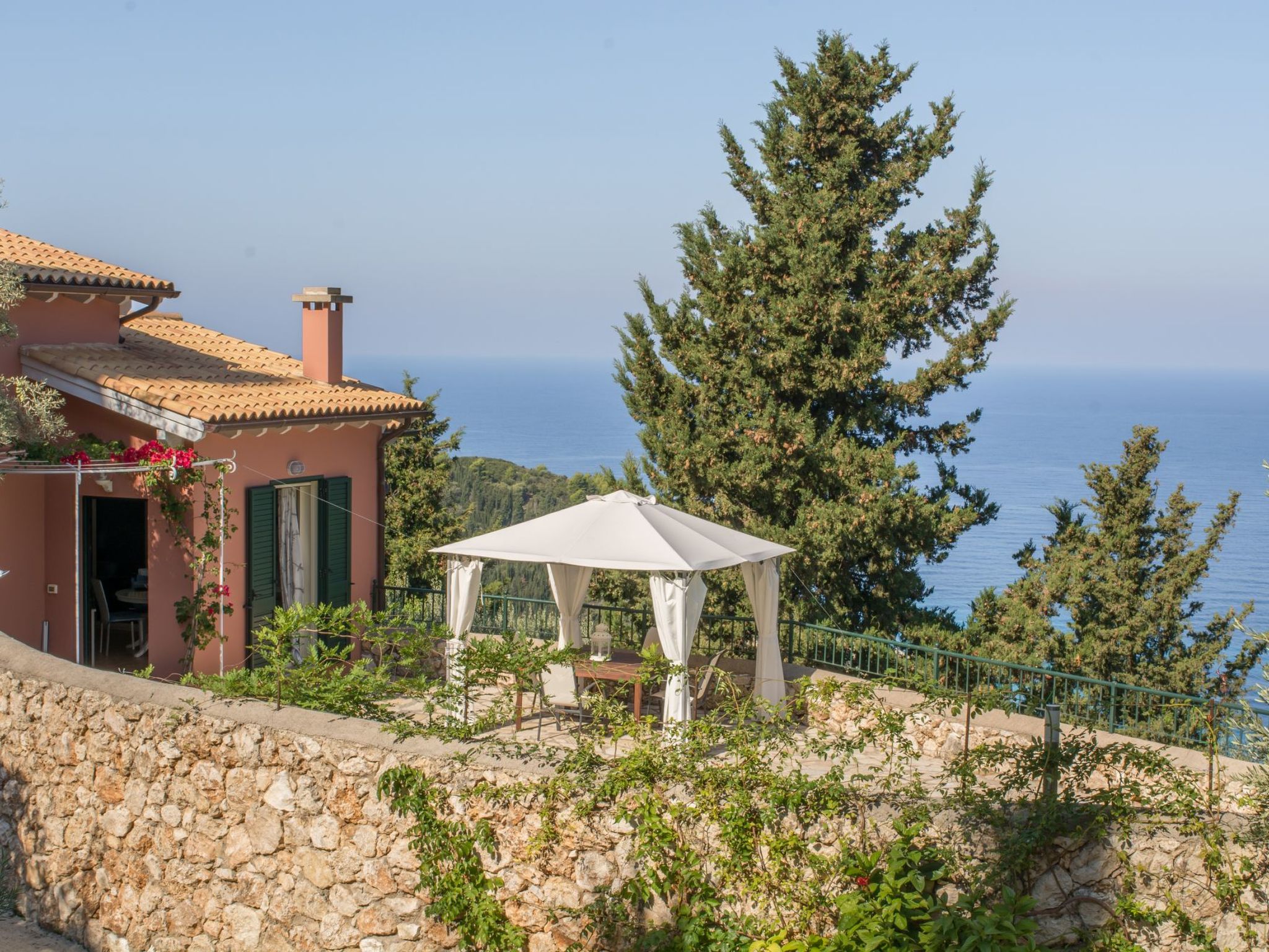 Villa Spiaggia Dorata mit privatem Pool-Binnen