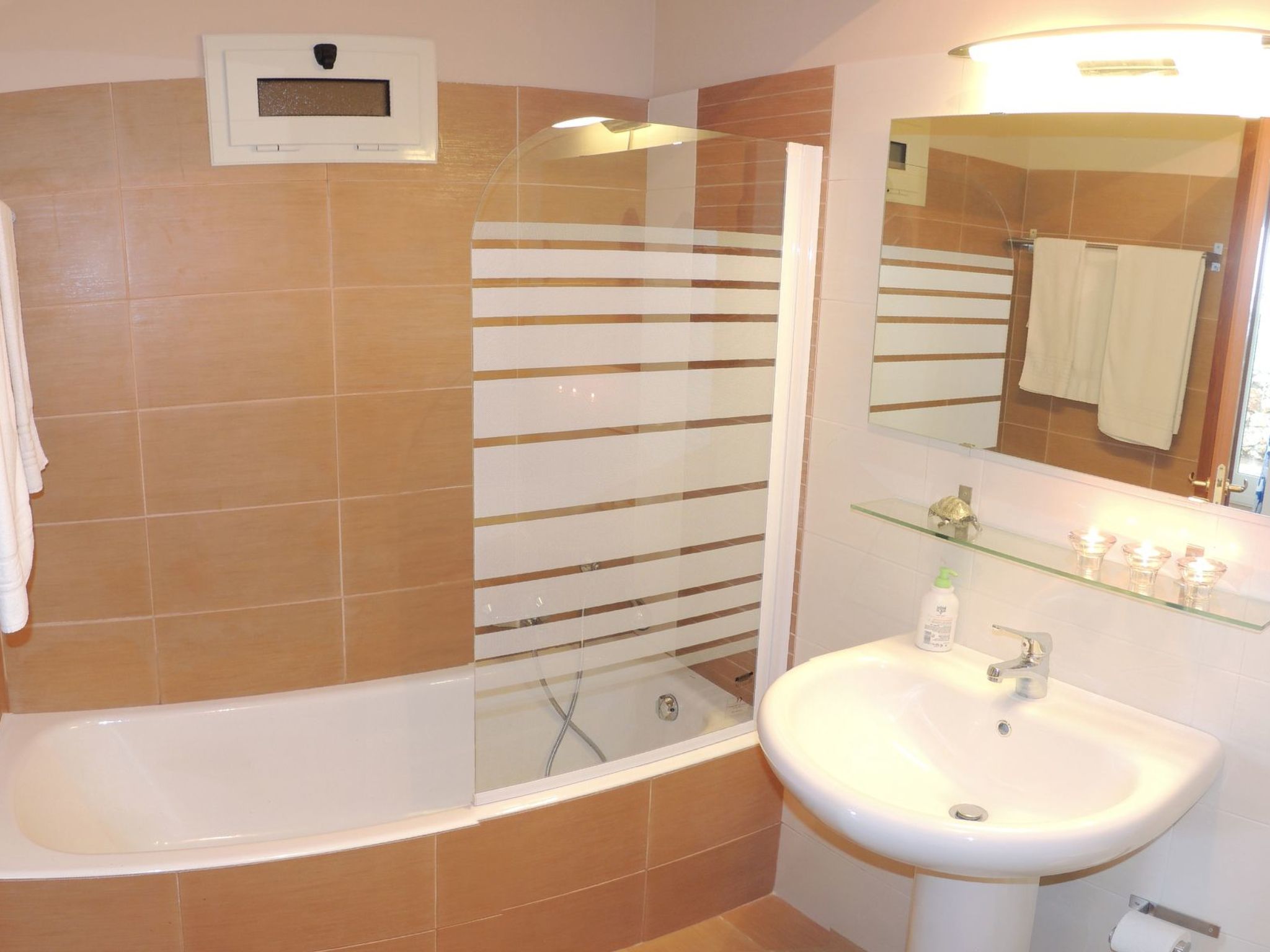 Villa Spiaggia Dorata mit privatem Pool-Binnen