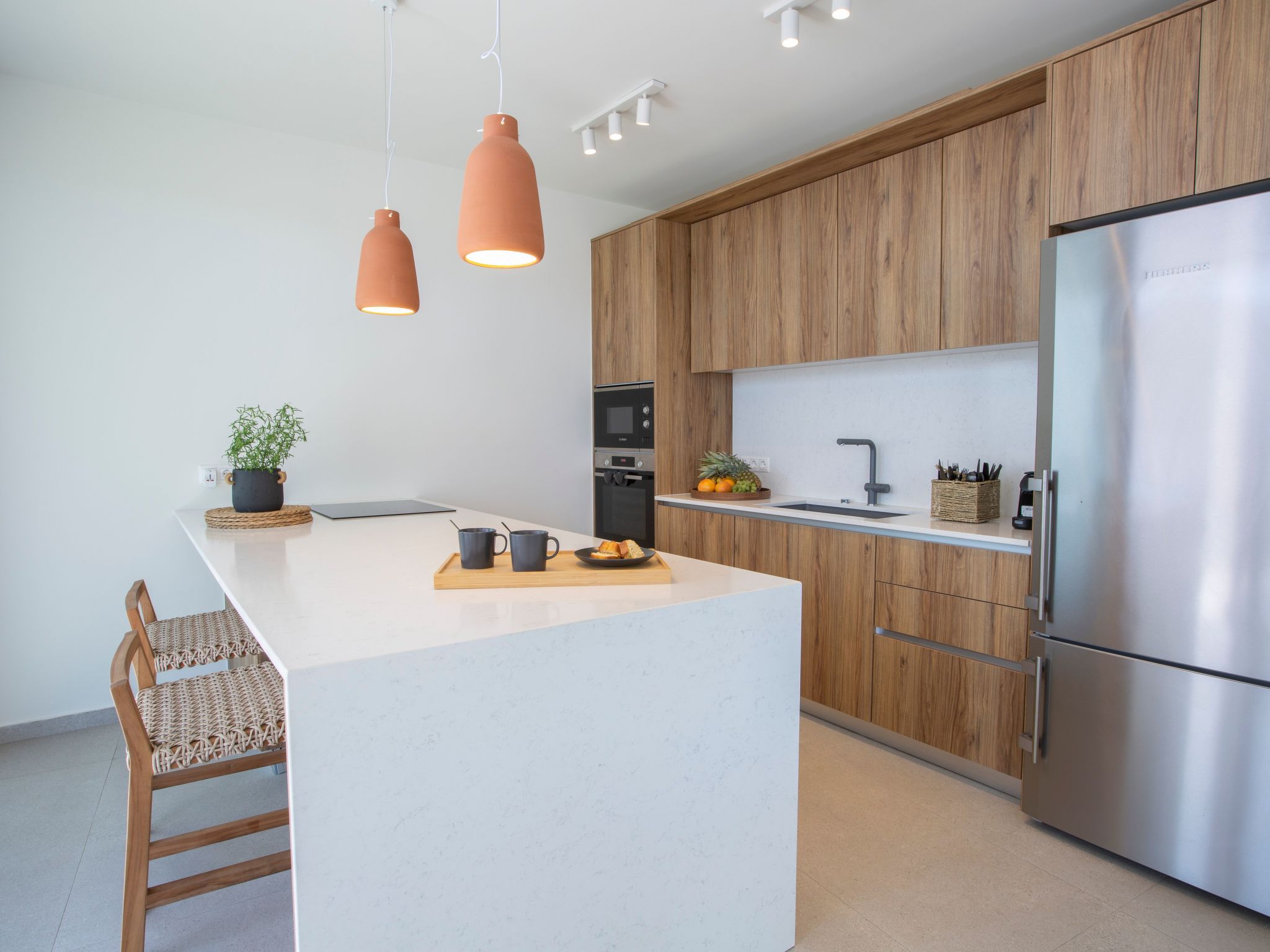 Ferienvilla "Yoni Villa" mit Infinity Pool-Binnen