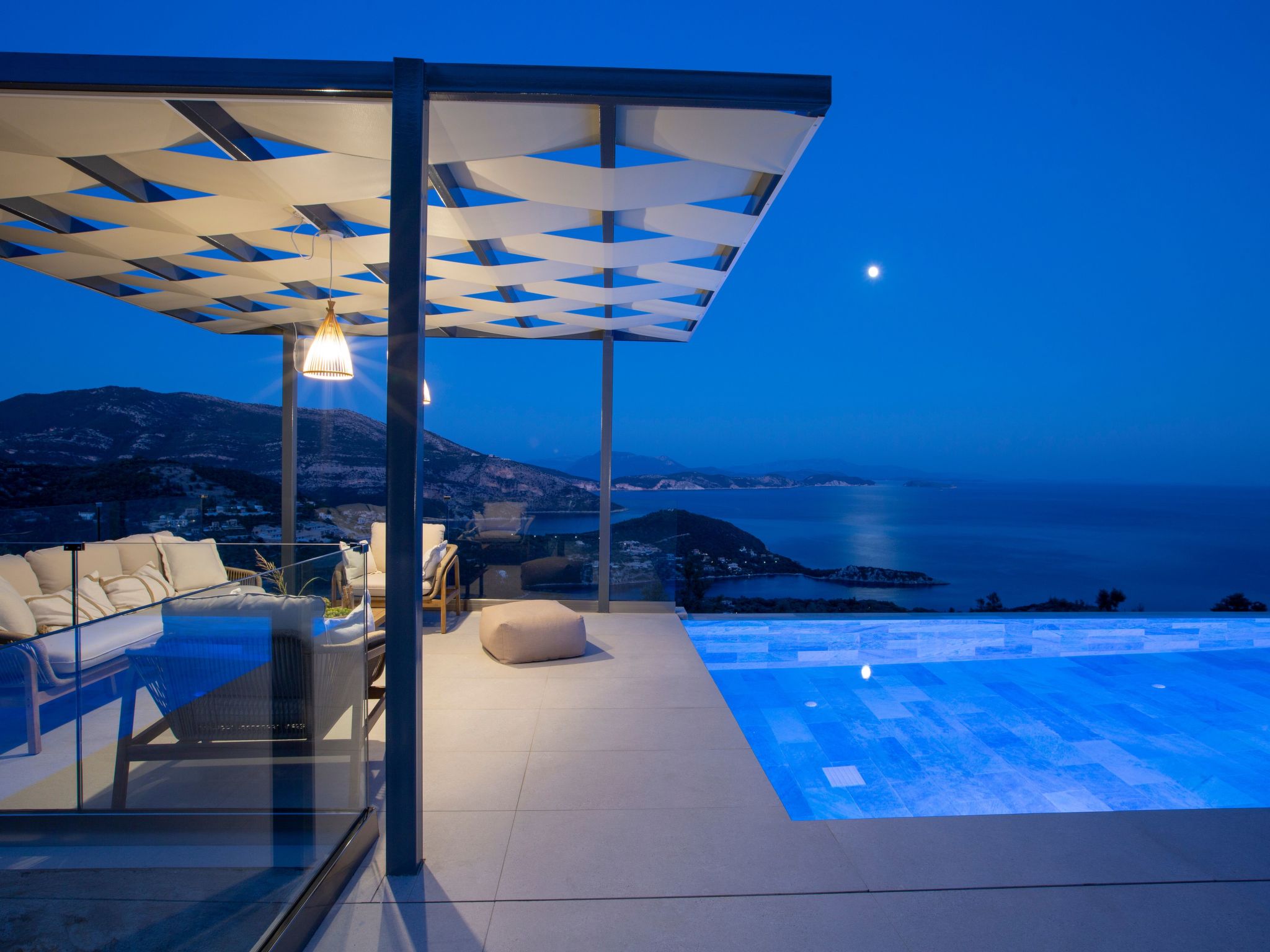 Ferienvilla "Yoni Villa" mit Infinity Pool-Buiten