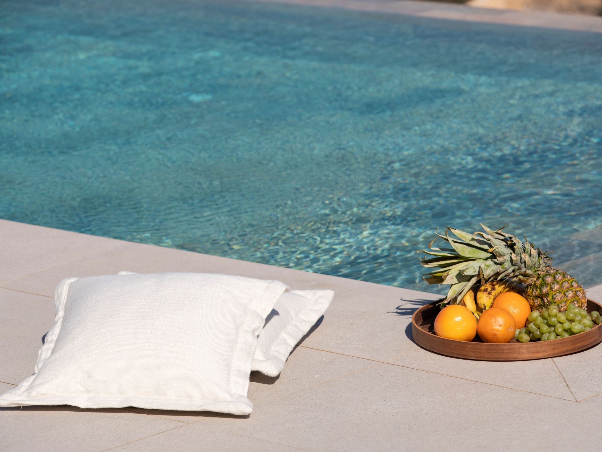 Ferienvilla "Yoni Villa" mit Infinity Pool-Image-tags.info