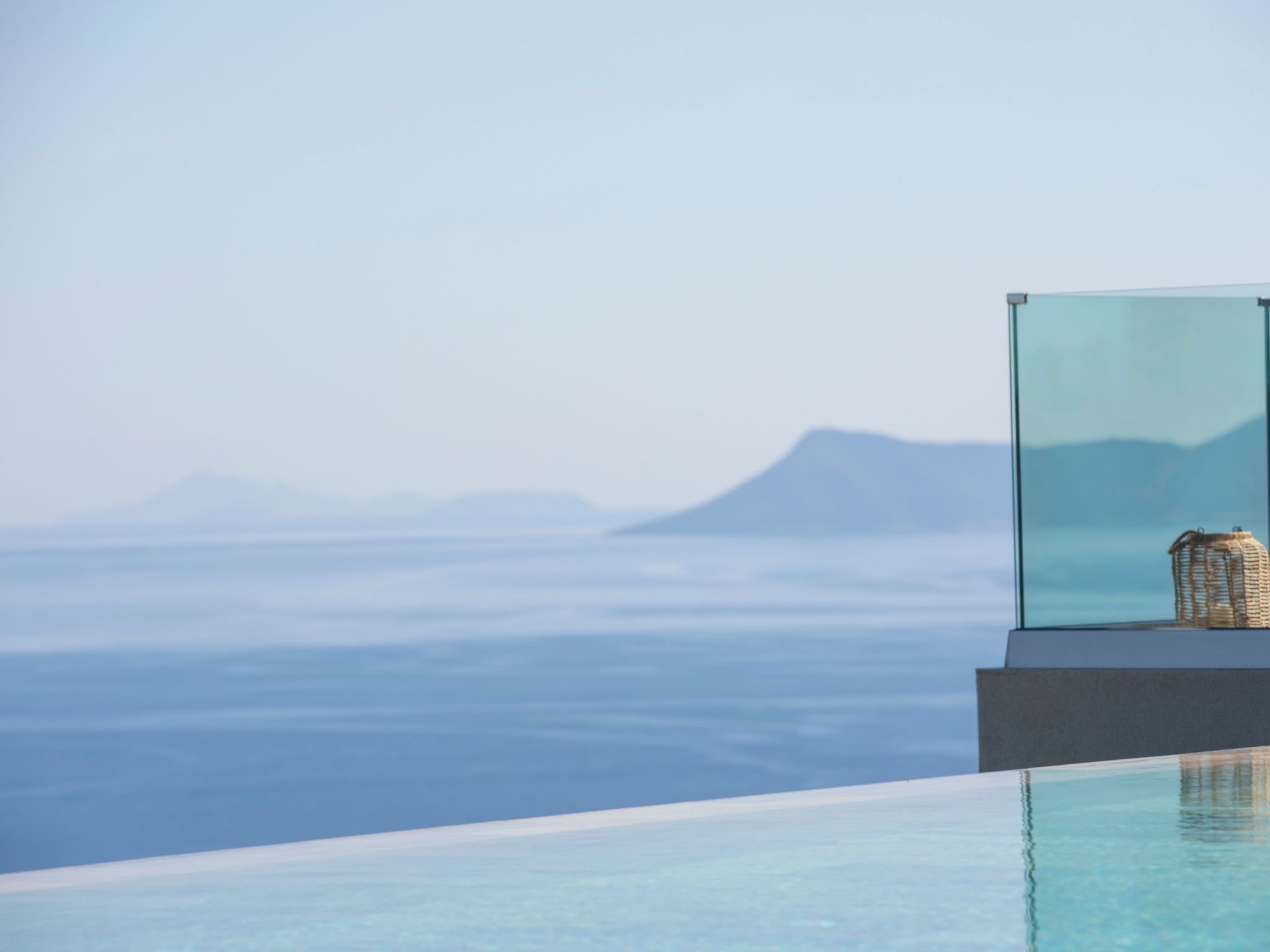 Ferienvilla 'Yoni Villa' mit Infinity Pool