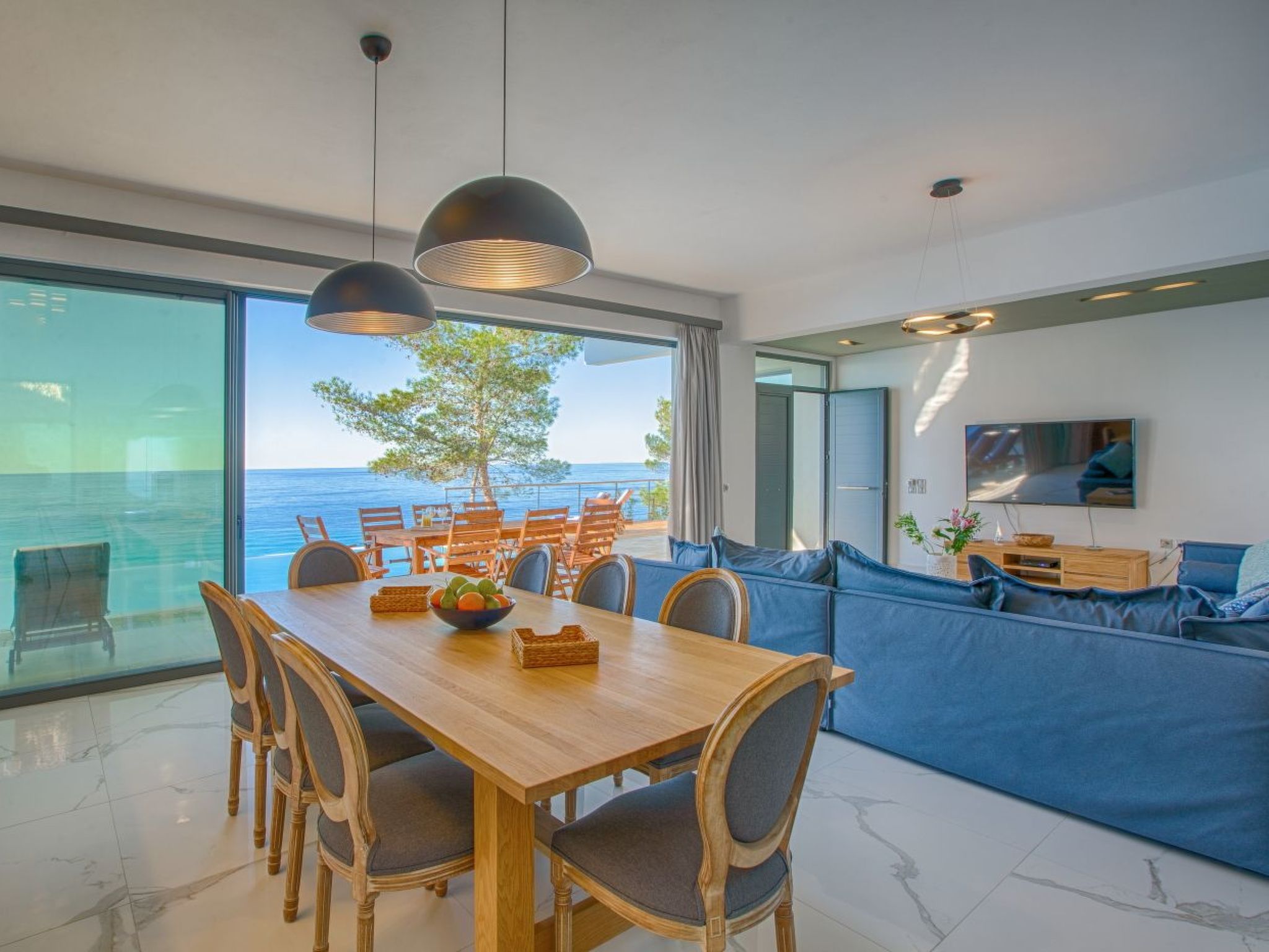 Milos Bay Villas- Brandneue moderne Villa mit spektakulärem Blick auf den Stran-Binnen