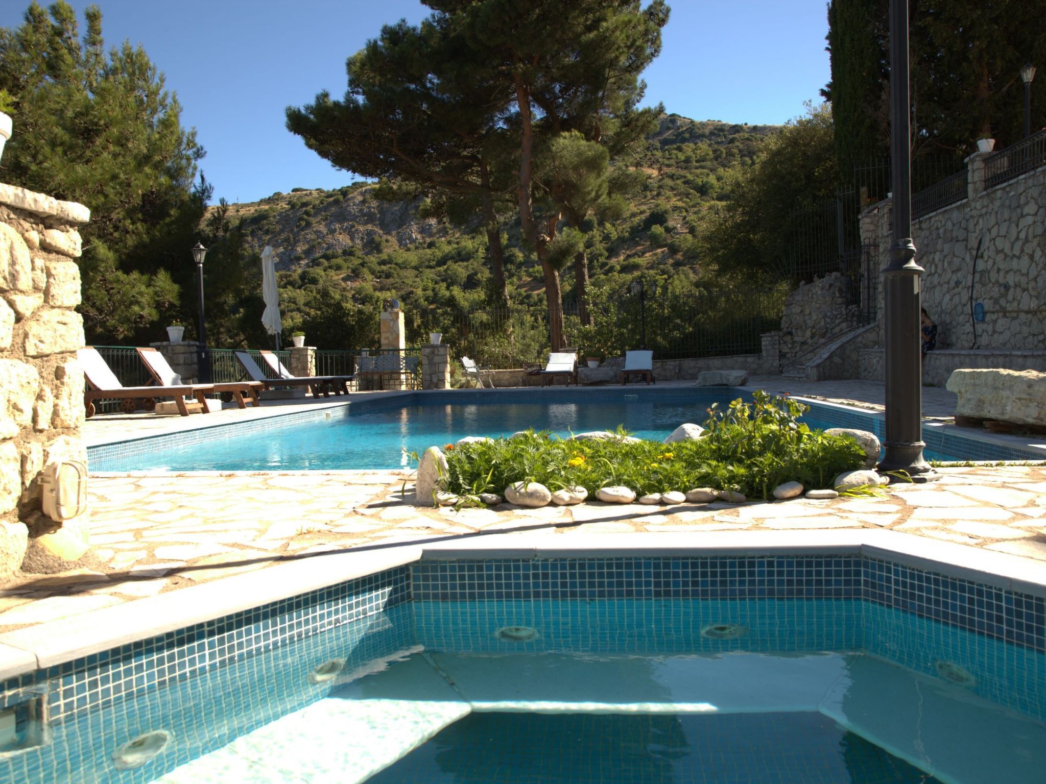 Sommer Dafnopanagia Luxusstudio Ourania — Pool Outdoor (3 of 45)