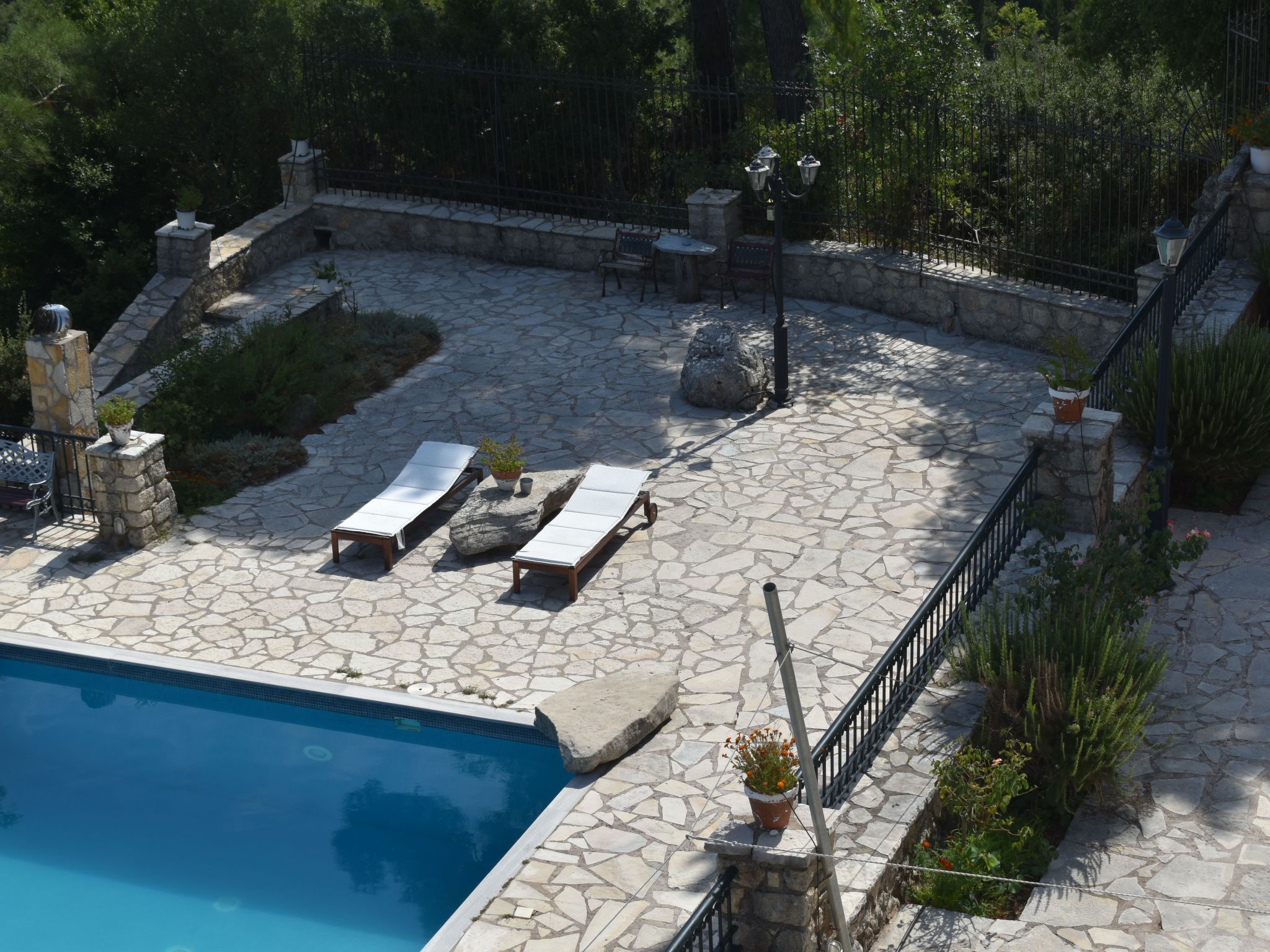 Sommer Dafnopanagia Luxusstudio Ourania — Pool Outdoor (1 of 45)