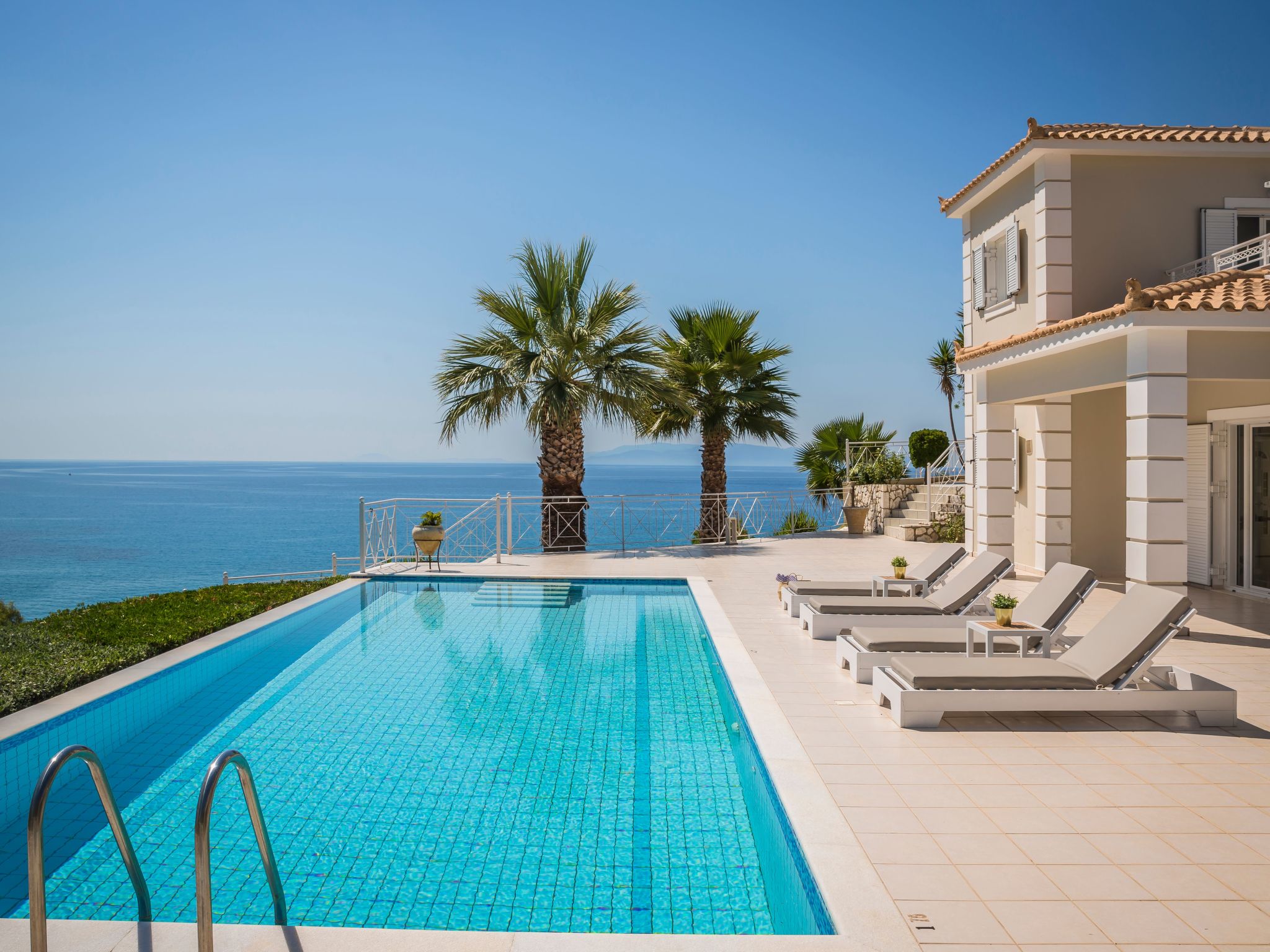 Luxusvilla Thalassa, direkt am Meer