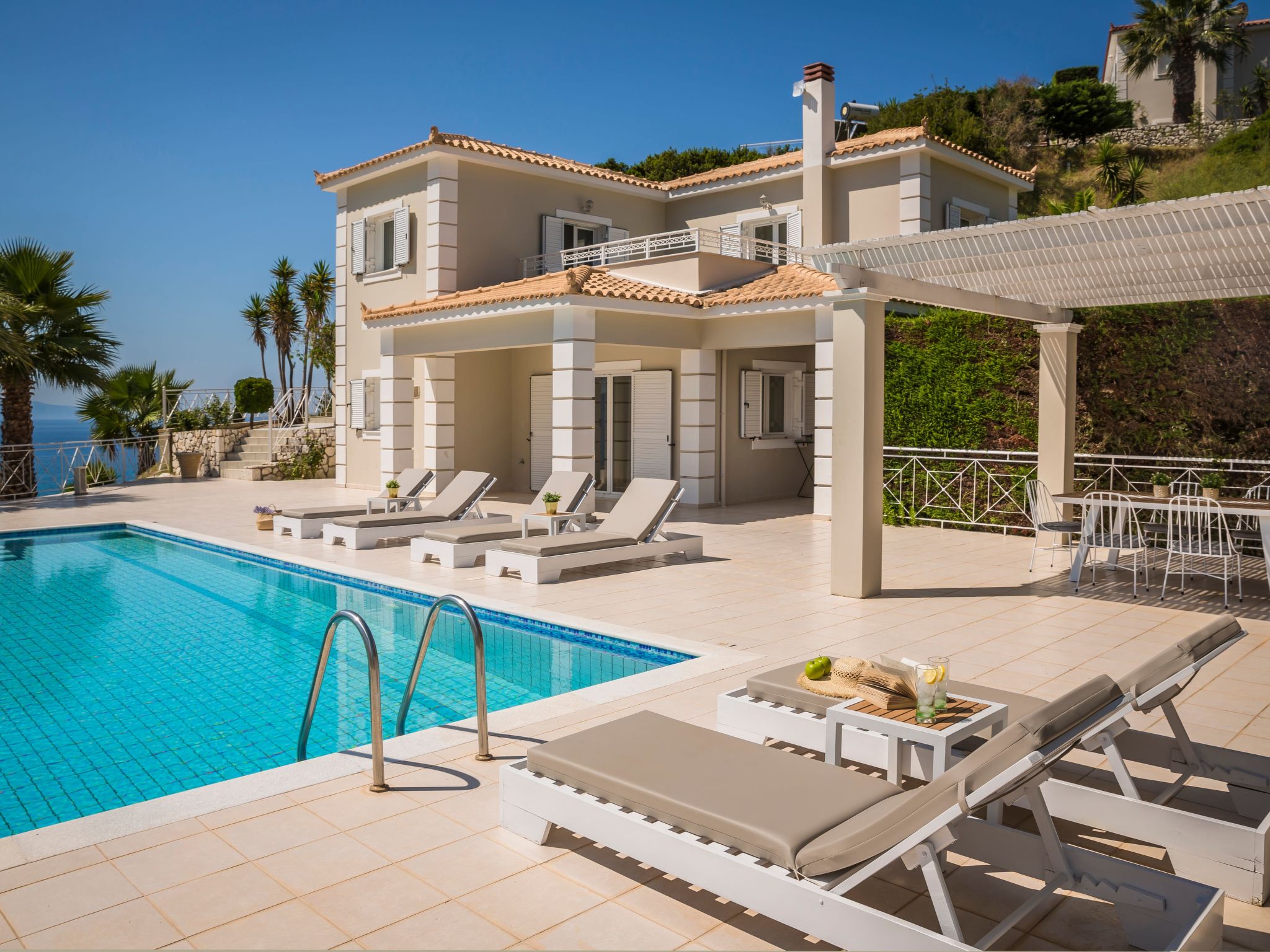 Luxusvilla Thalassa, direkt am Meer-Image-tags.info