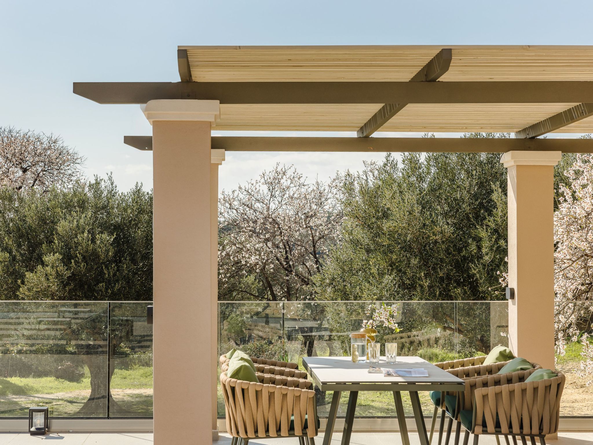 Villa Oro von Agathera-Dehors