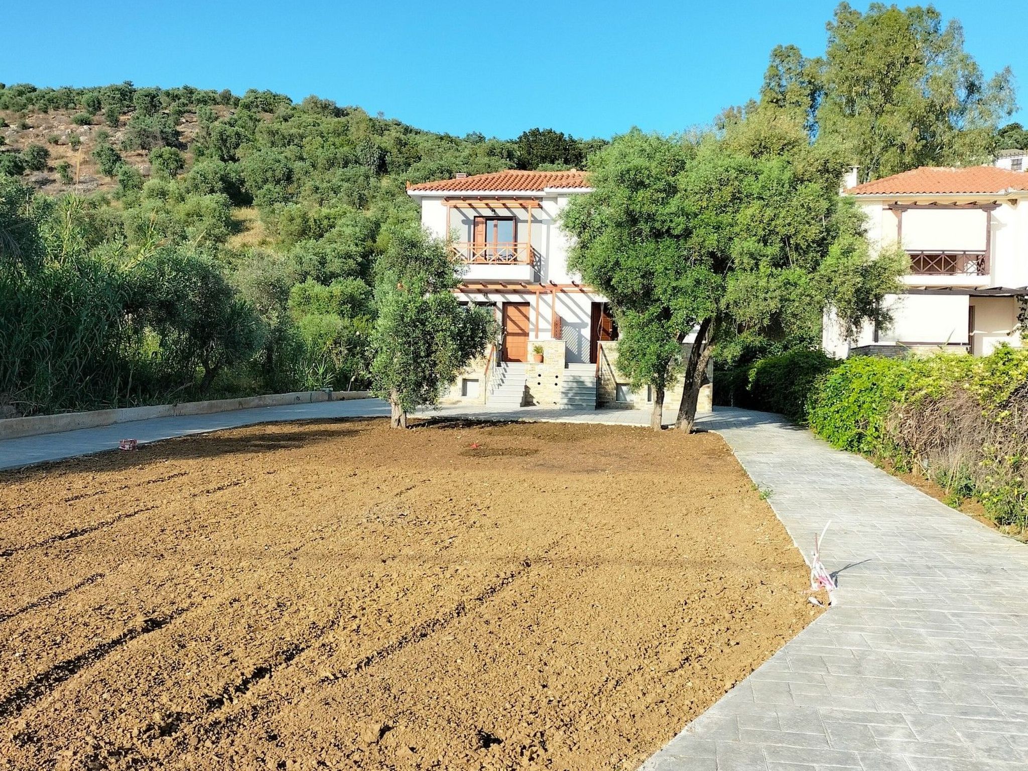 Lefokastro bay - Image 3