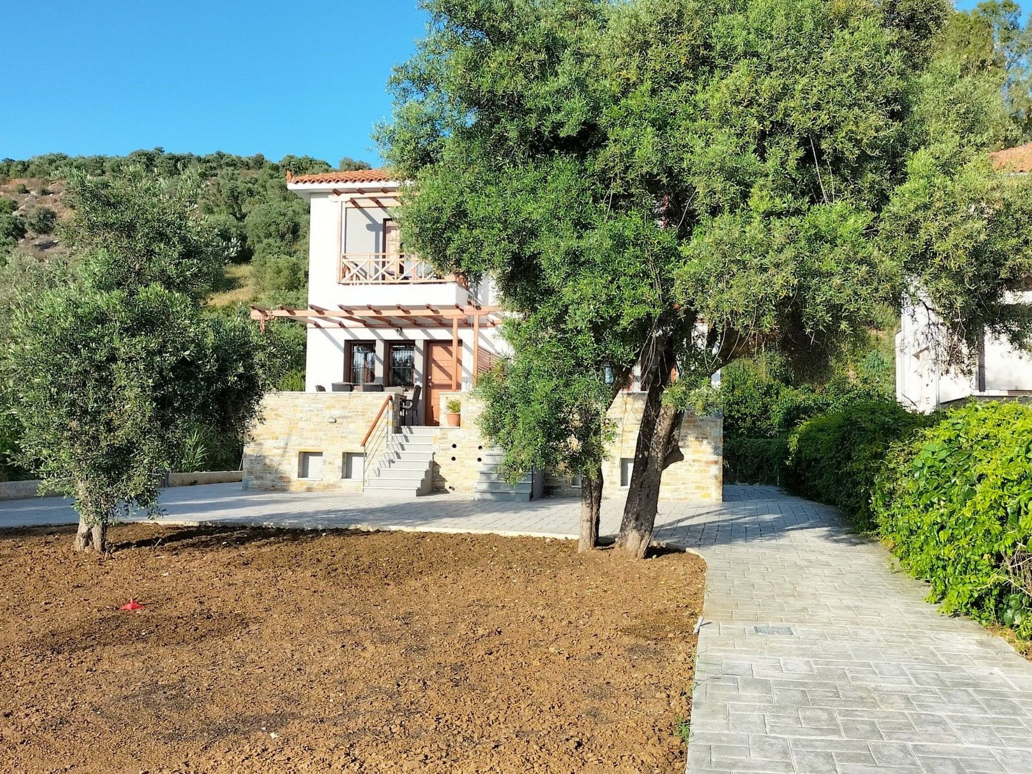 Lefokastro bay - Image 4