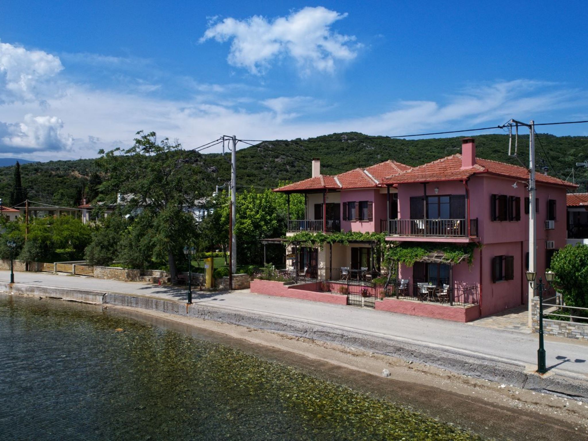Zoe 4 — House (5 of 18)